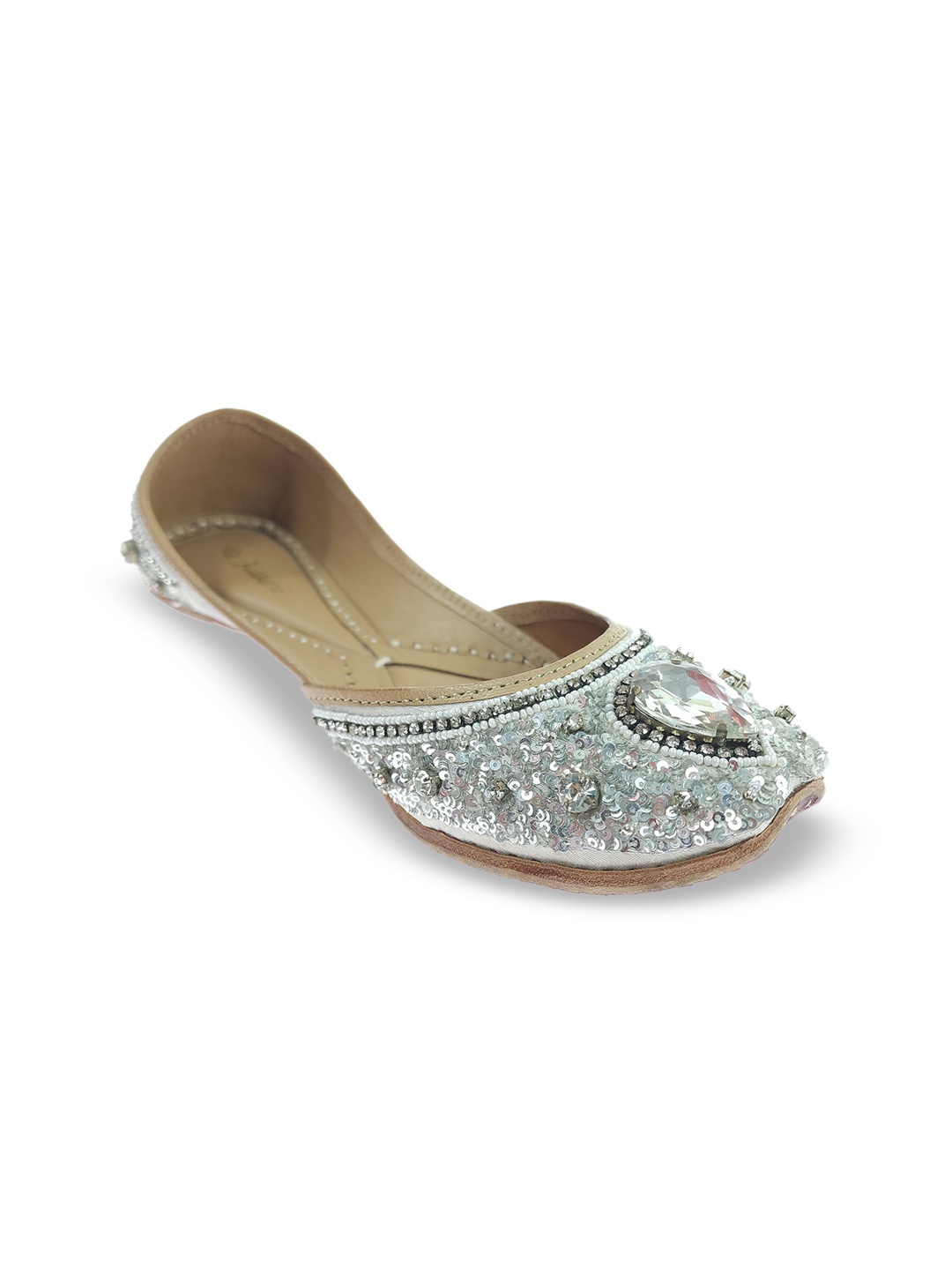 

Fulkari Women Embellished Ethnic Mojaris Flats, Silver