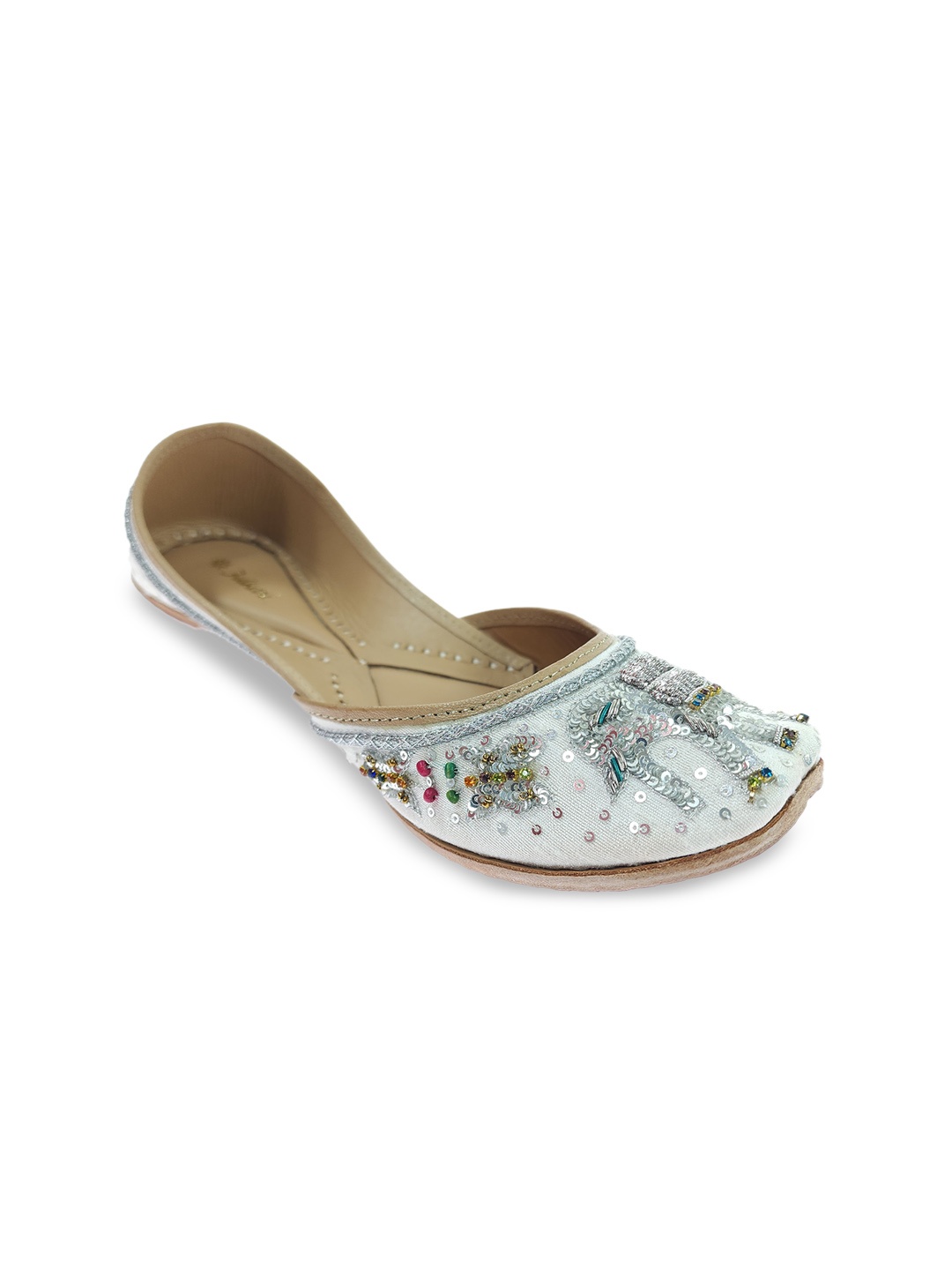 

Fulkari Women Embellished Ethnic Mojaris Flats, White