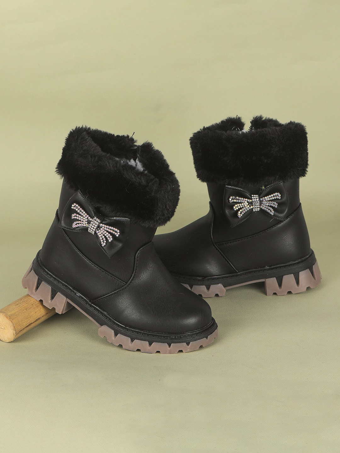 

FEETWELL SHOES Girls Embellished Faux Fur Trim Mid-Top Winter Boots, Black