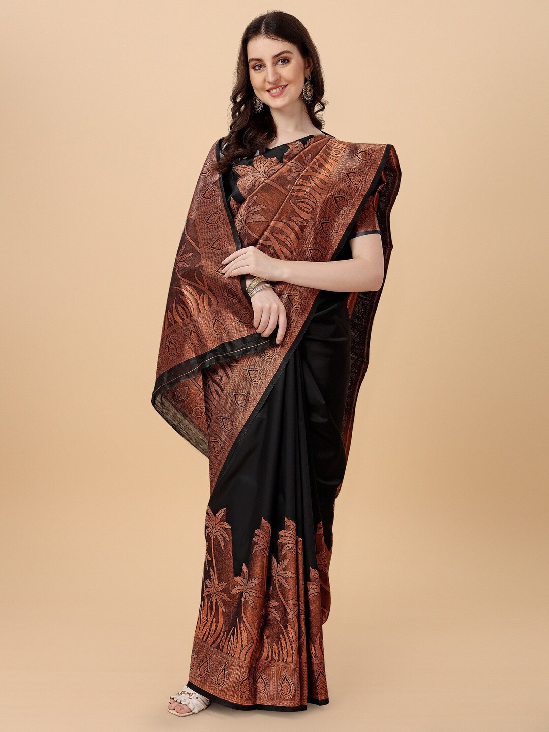 

BESUCHER Zari Silk Blend Kanjeevaram Saree, Black