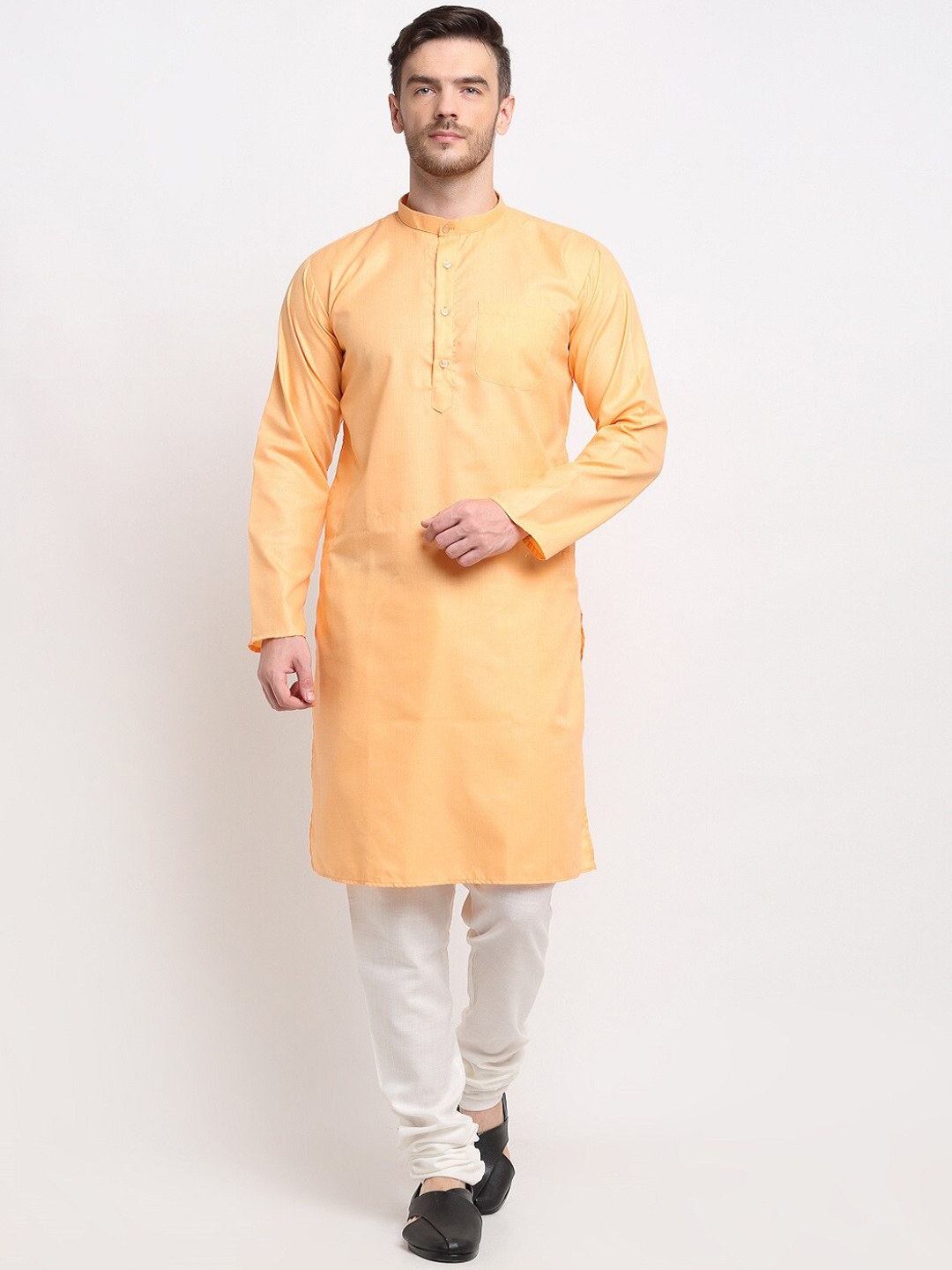 

Benstoke Men Solid Kurta with Churidar, Peach