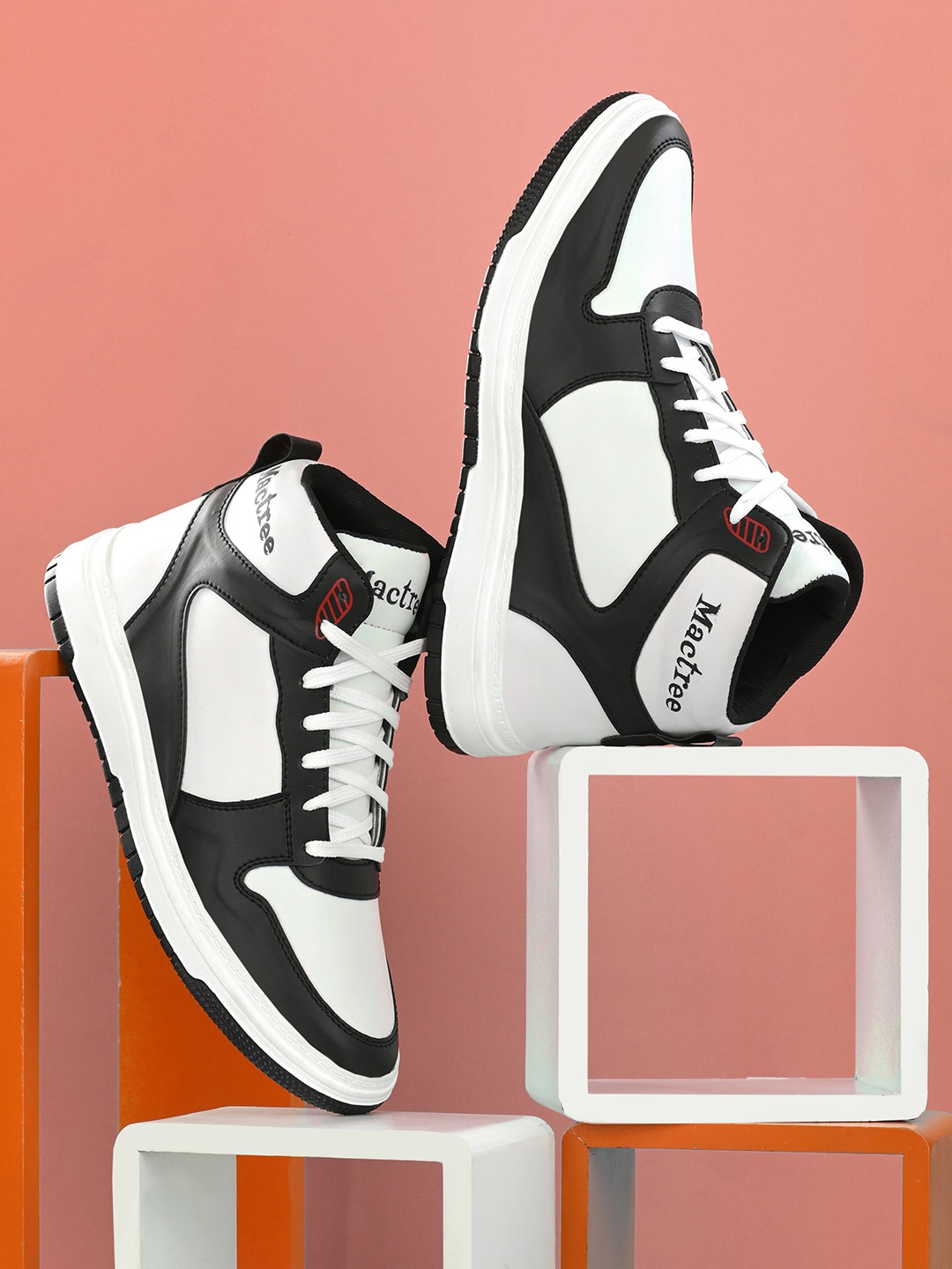 

Mactree Men Colourblocked Lightweight Sneakers, White