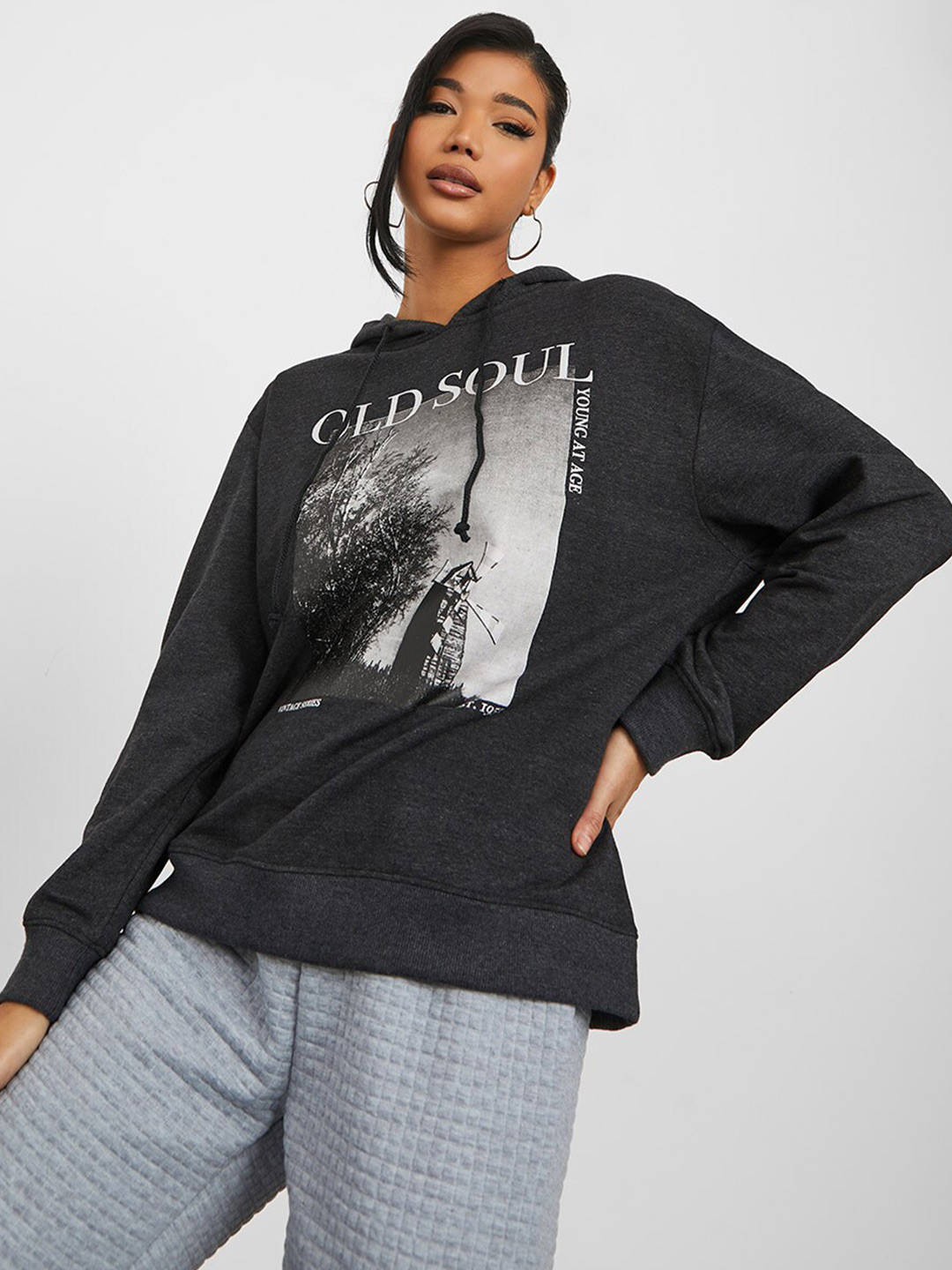 

Styli Women Printed Hooded Cotton Sweatshirt, Charcoal
