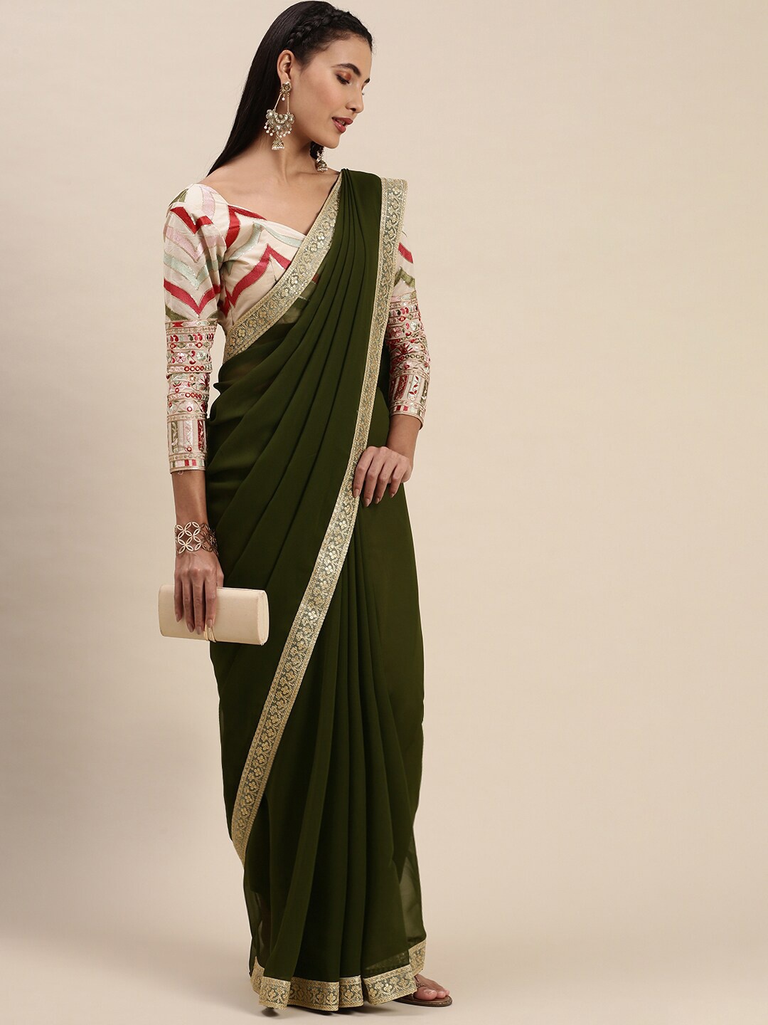 

AVANSHEE Sequinned Festive Wear Saree, Green