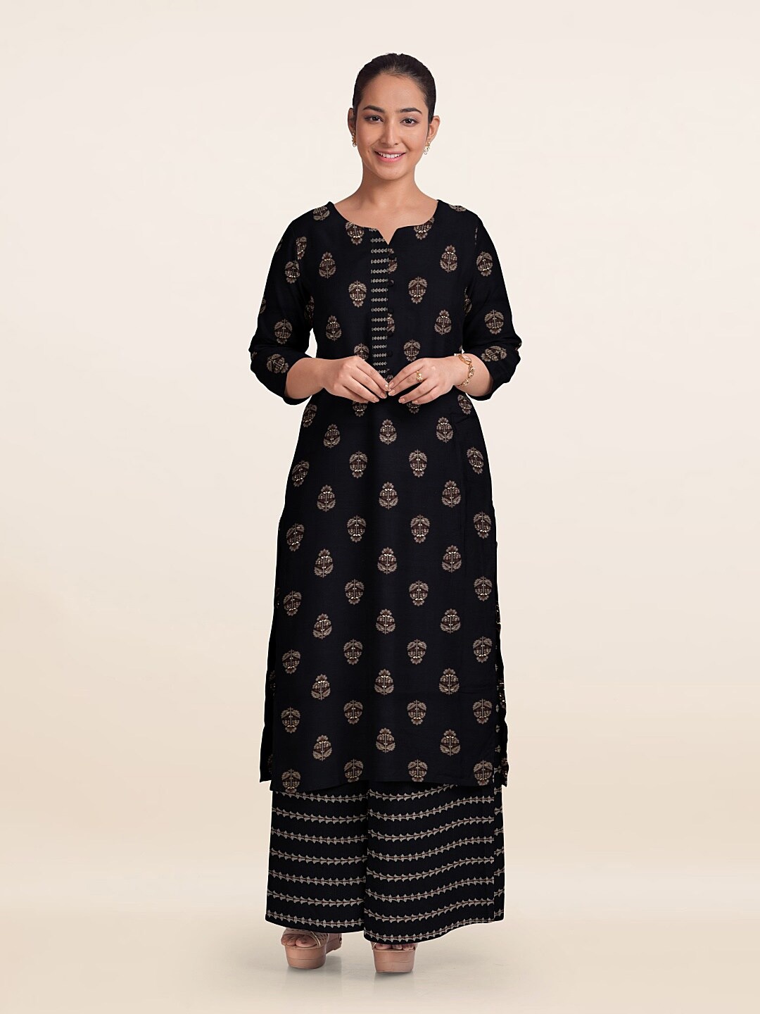 

Pothys Printed Unstitched Dress Material, Black