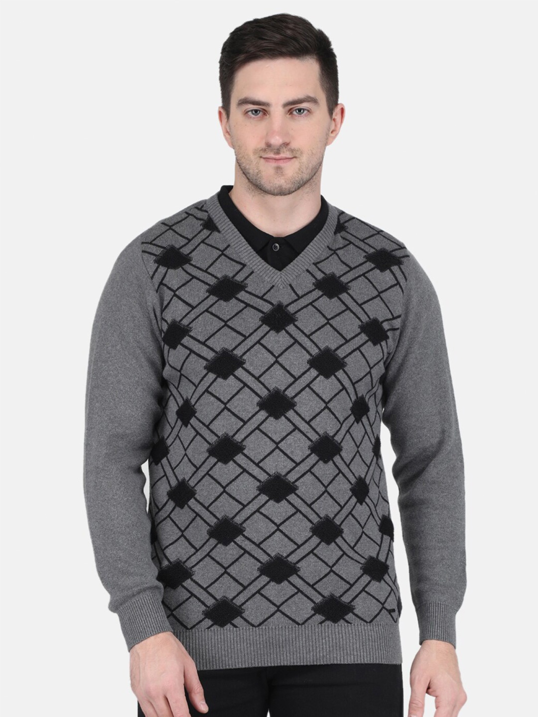 

Monte Carlo Men Checked Cotton Pullover, Grey