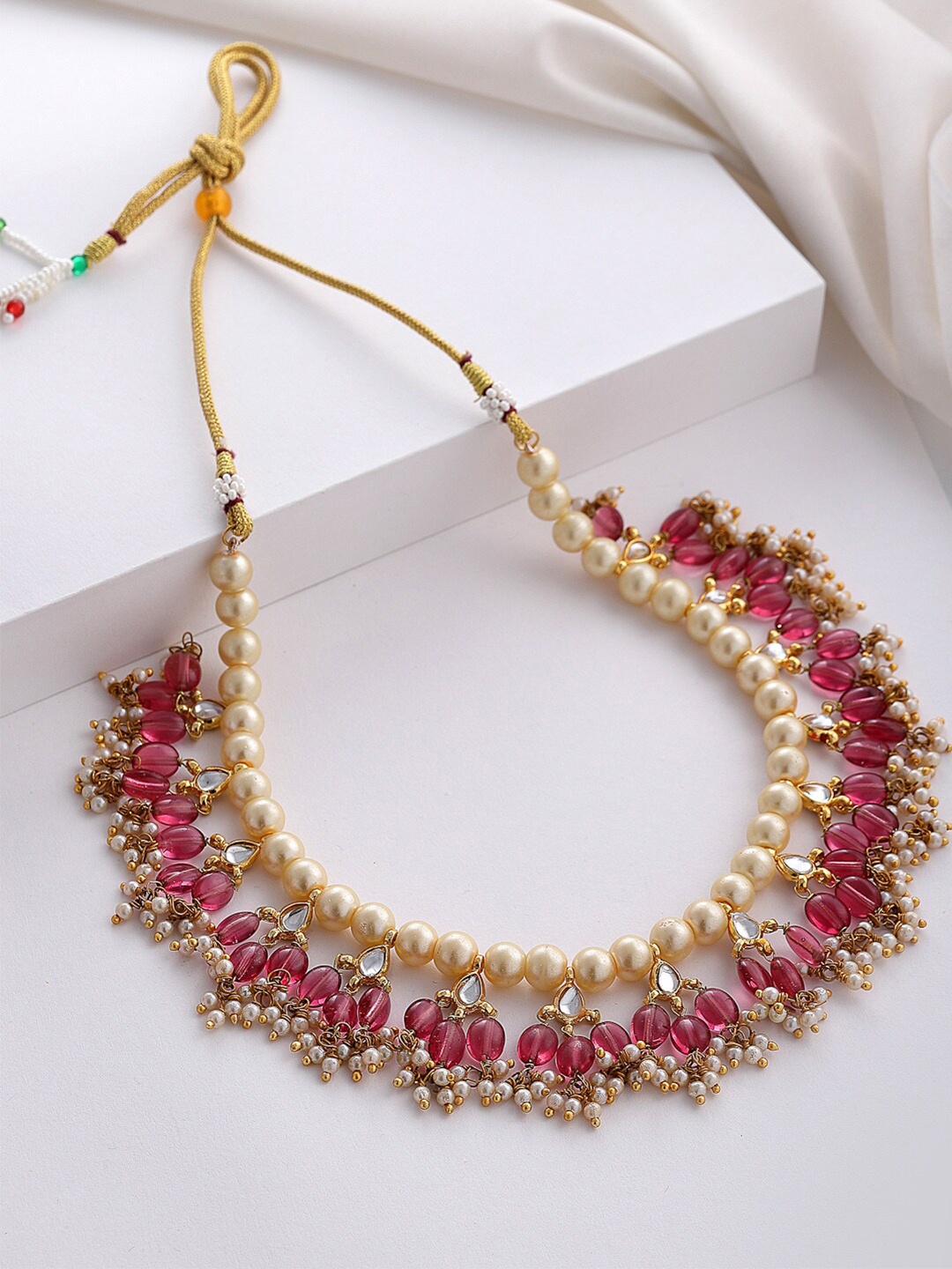 

DUGRISTYLE Kundan & Pearls Necklace, Gold