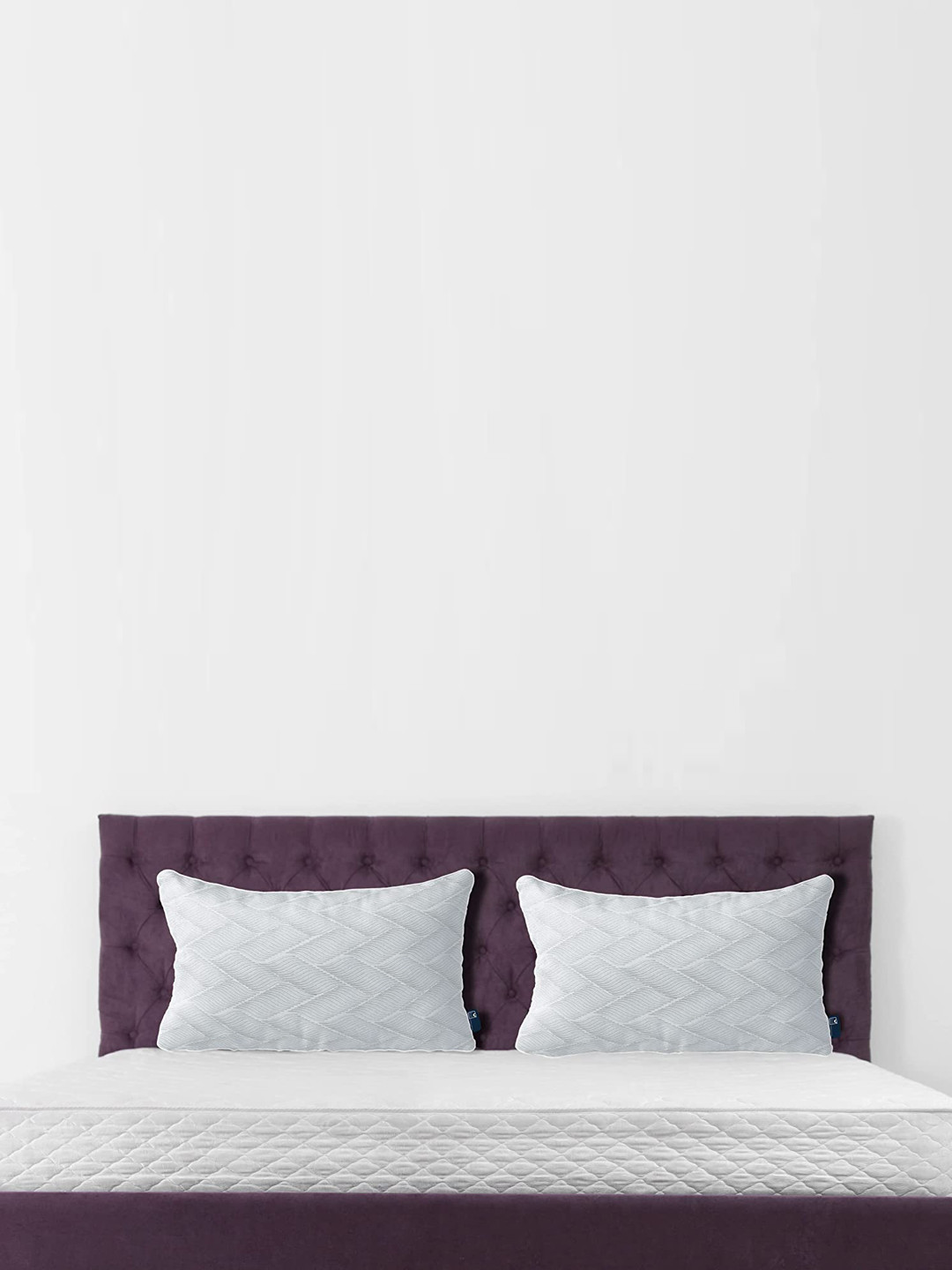 

THE WOOD WHITE Set Of 2 Silver-Coloured Printed Pillows