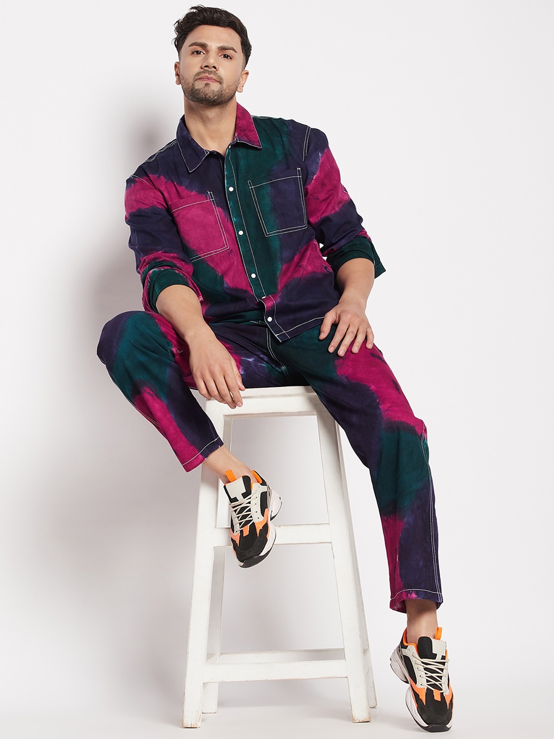 

FUGAZEE Men Printed Relaxed Easy Wash Cotton Trousers, Blue