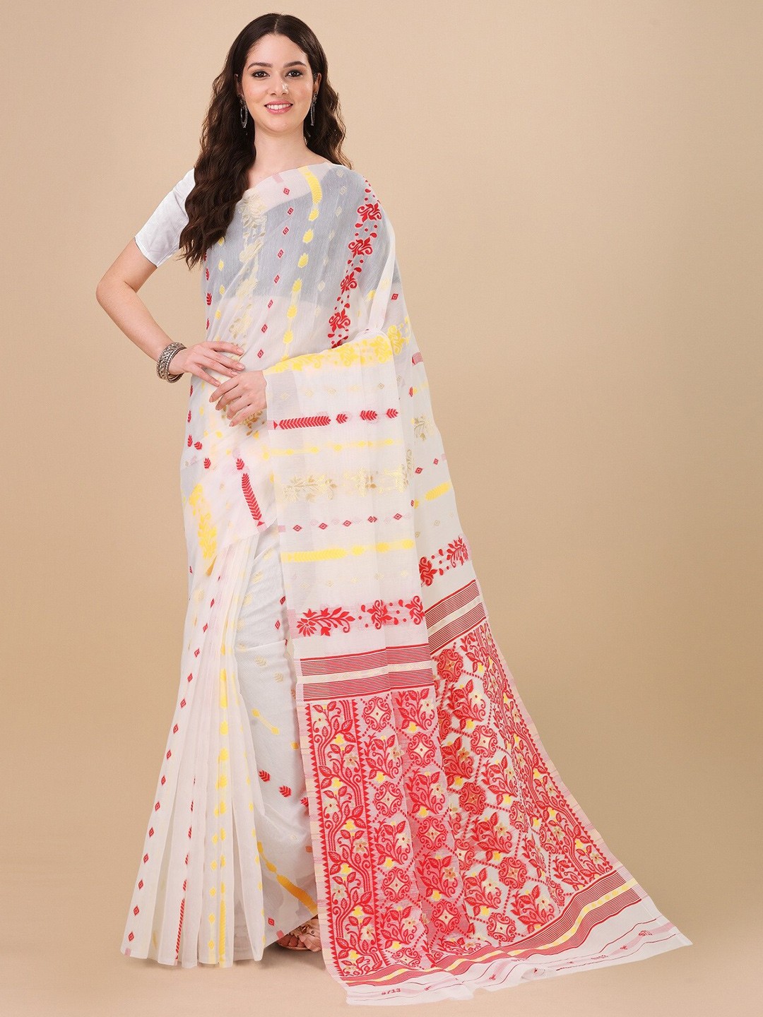 

ZIKARAA Woven Design Pure Cotton Jamdani Saree, White