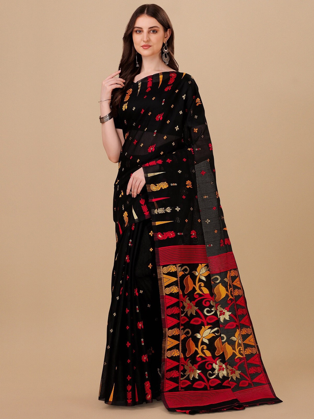 

ZIKARAA Woven Design Pure Cotton Jamdani Saree, Black