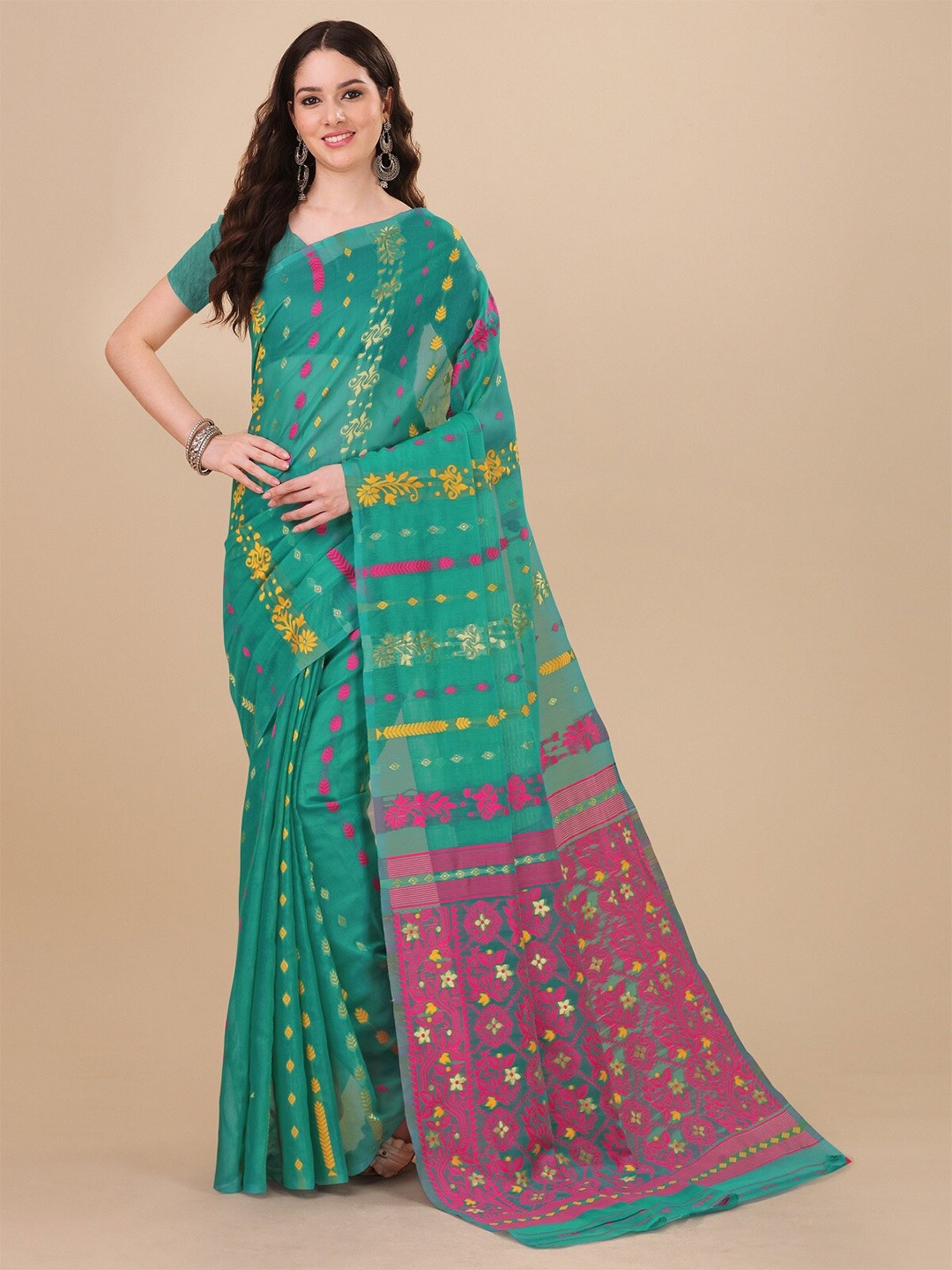 

ZIKARAA Ethnic Motifs Pure Cotton Jamdani Saree, Green