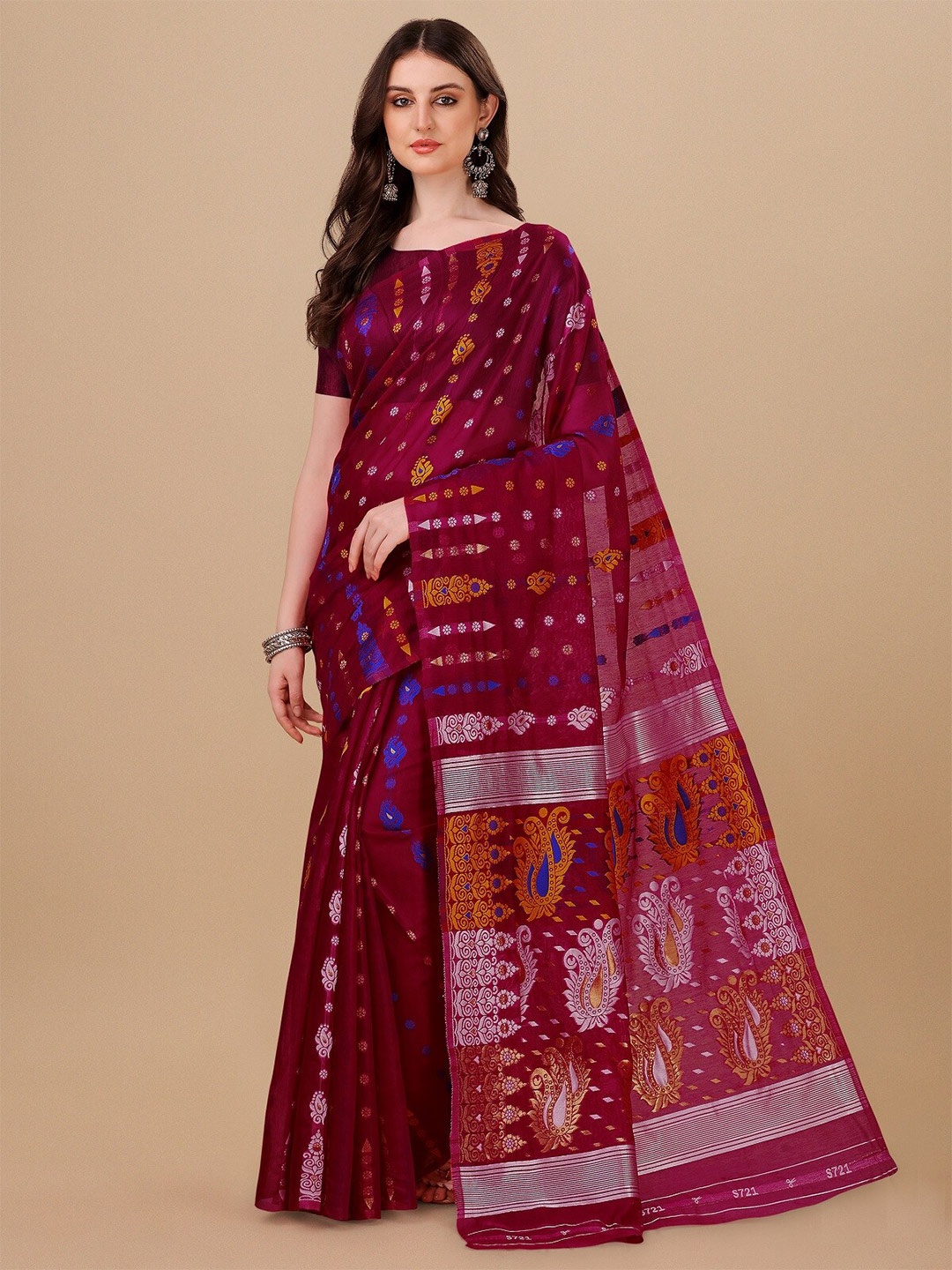 

ZIKARAA Ethnic Motifs Pure Cotton Jamdani Saree, Maroon