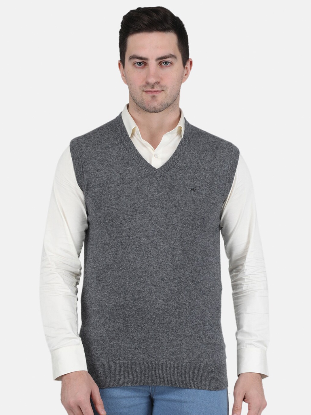 

Monte Carlo Men Solid V-Neck Sleeveless Sweater Vest, Grey