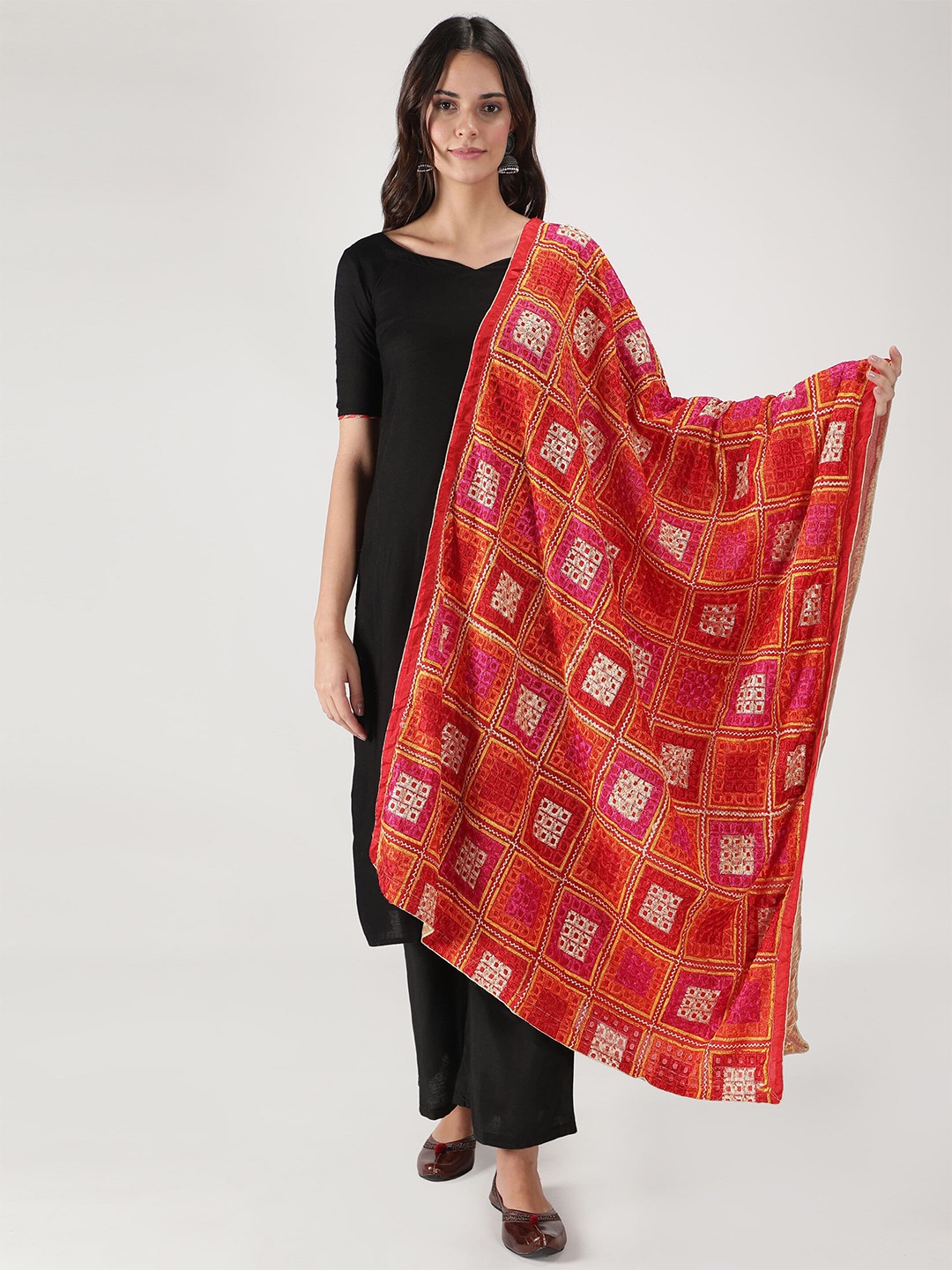 

Zamour Embroidered Dupatta with Phulkari, Red