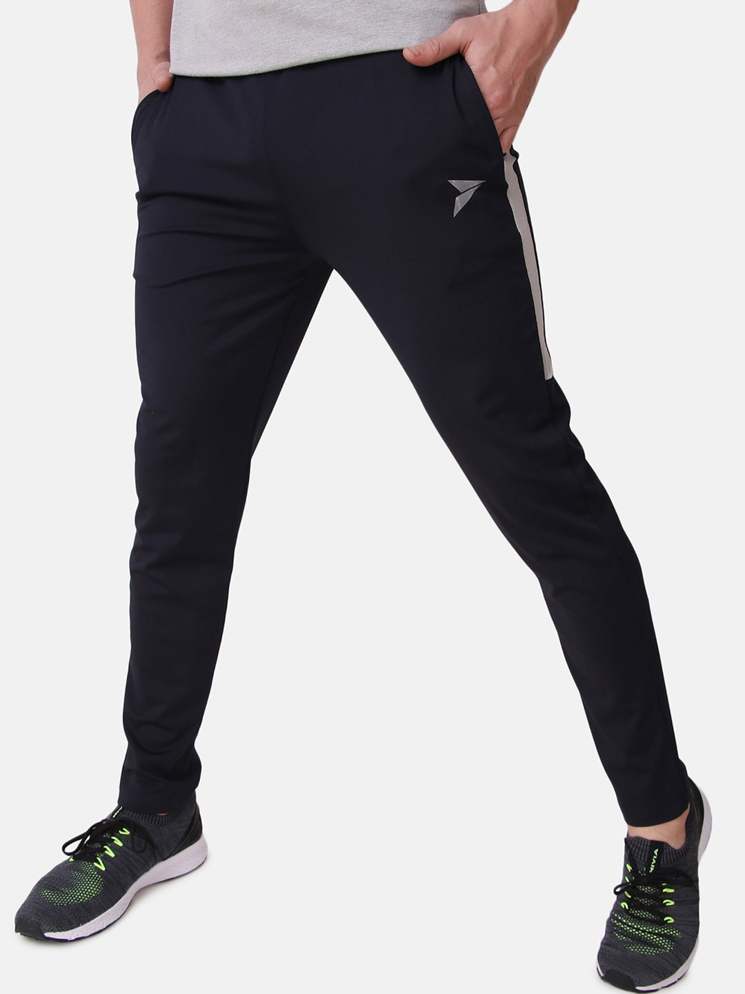 

FITINC Men Slim-Fit Anti Microbial Track Pants, Navy blue