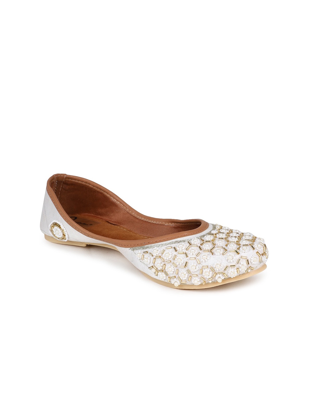 

The Desi Dulhan Women Embellished Ethnic Mojaris Flats, White