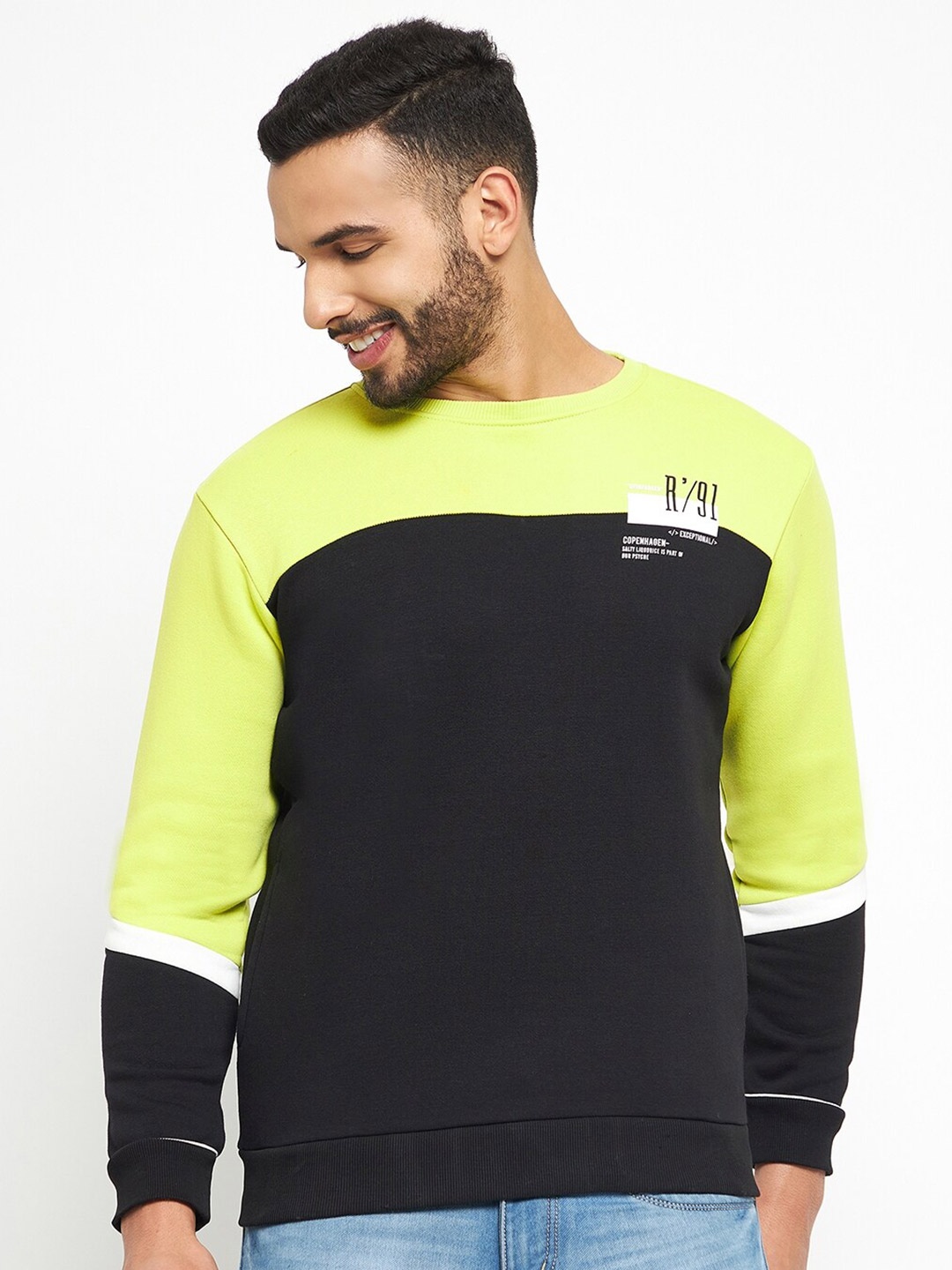 

QUBIC Men Colourblocked Round Neck Pullover Sweatshirt, Black