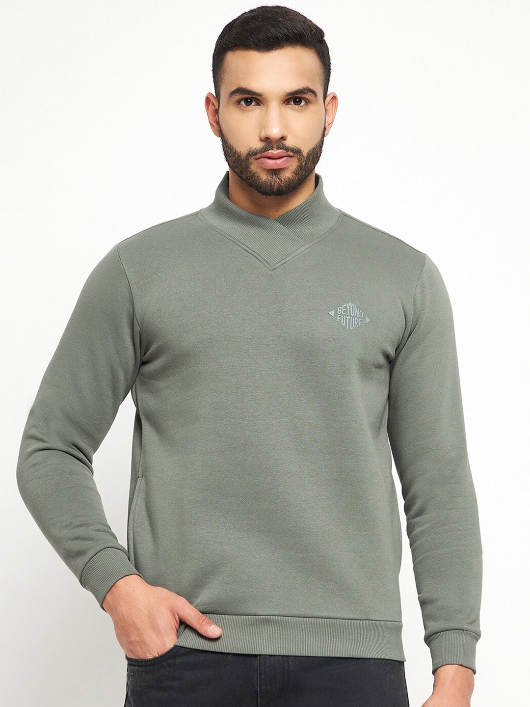 

QUBIC Men Solid High Neck Pullover Sweatshirt, Green