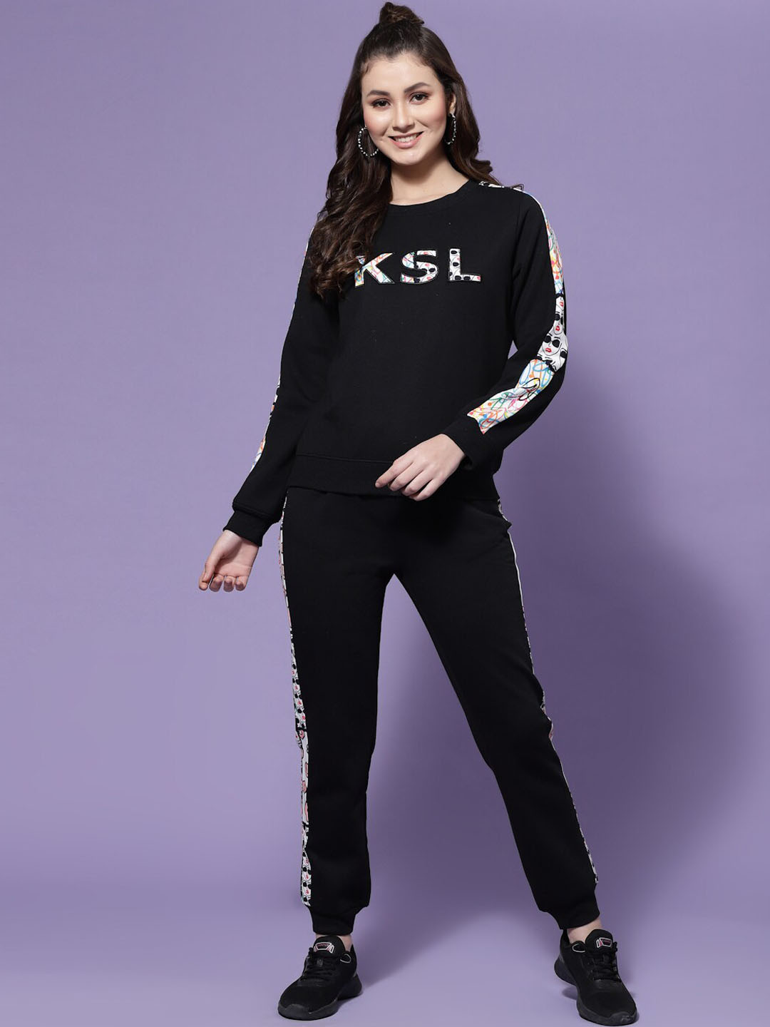 

KASSUALLY Women Fleece Graphic Printed Round Neck Tracksuits, Black