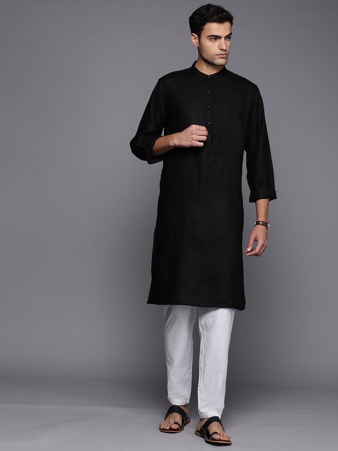 

Fabindia Handwoven Pure Silk Slim Fit Kurta, Black