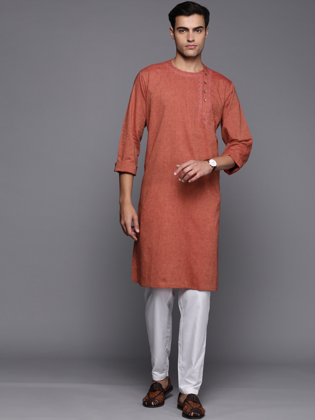 

Fabindia Cotton Chikankari Detail Slim Fit Kurta, Rust