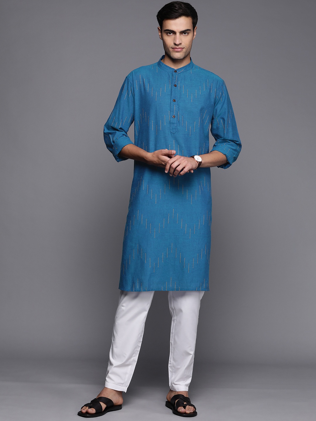 

Fabindia Cotton Dobby Weave Comfort Fit Kurta, Blue