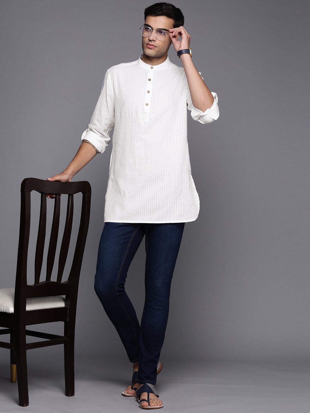 

Fabindia Cotton Dobby Weave Slim Fit Kurta, White