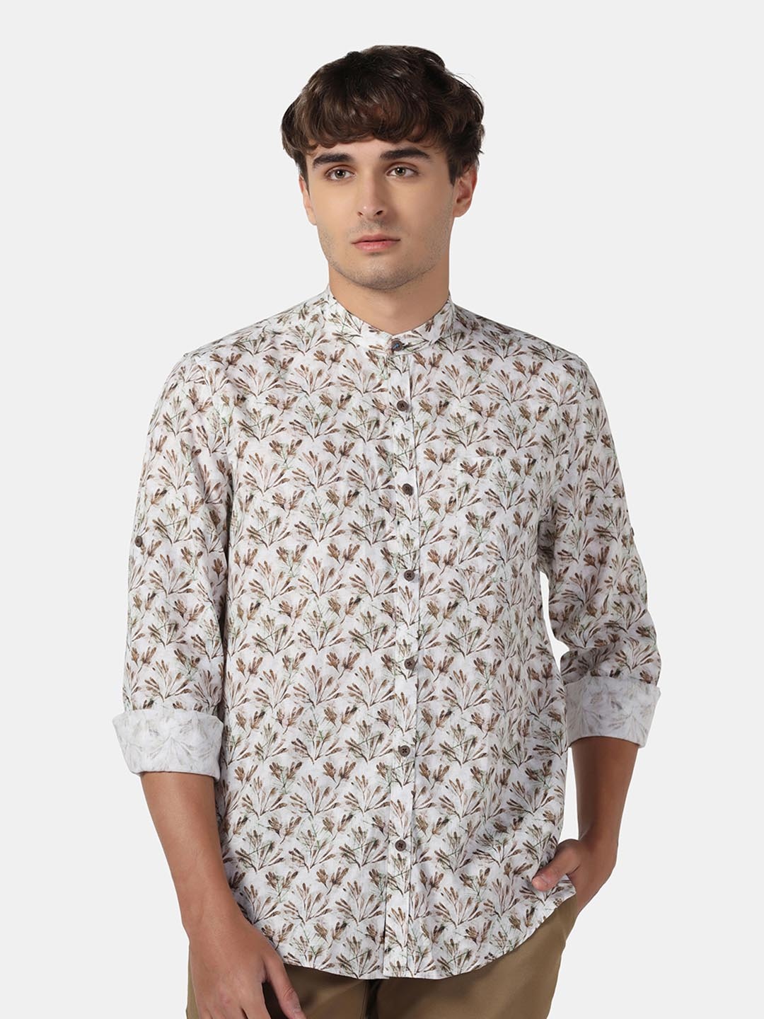 

Blackberrys Men Slim Fit Floral Printed Casual Shirt, Beige