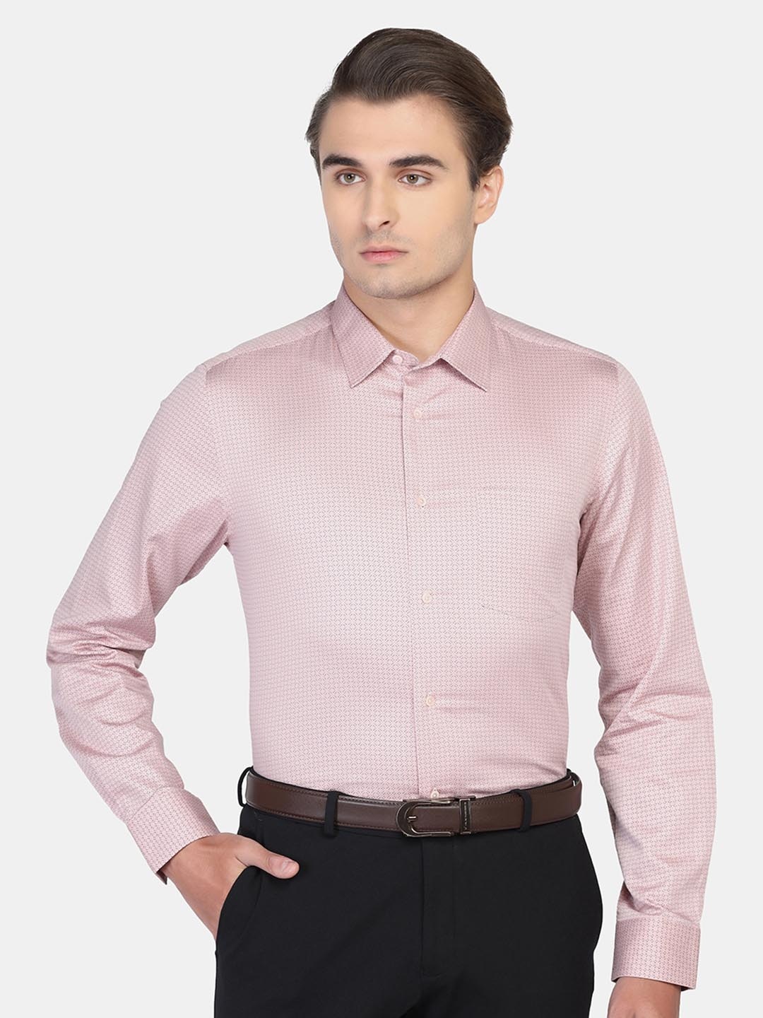 

Blackberrys Men Pink Slim Fit Formal Shirt