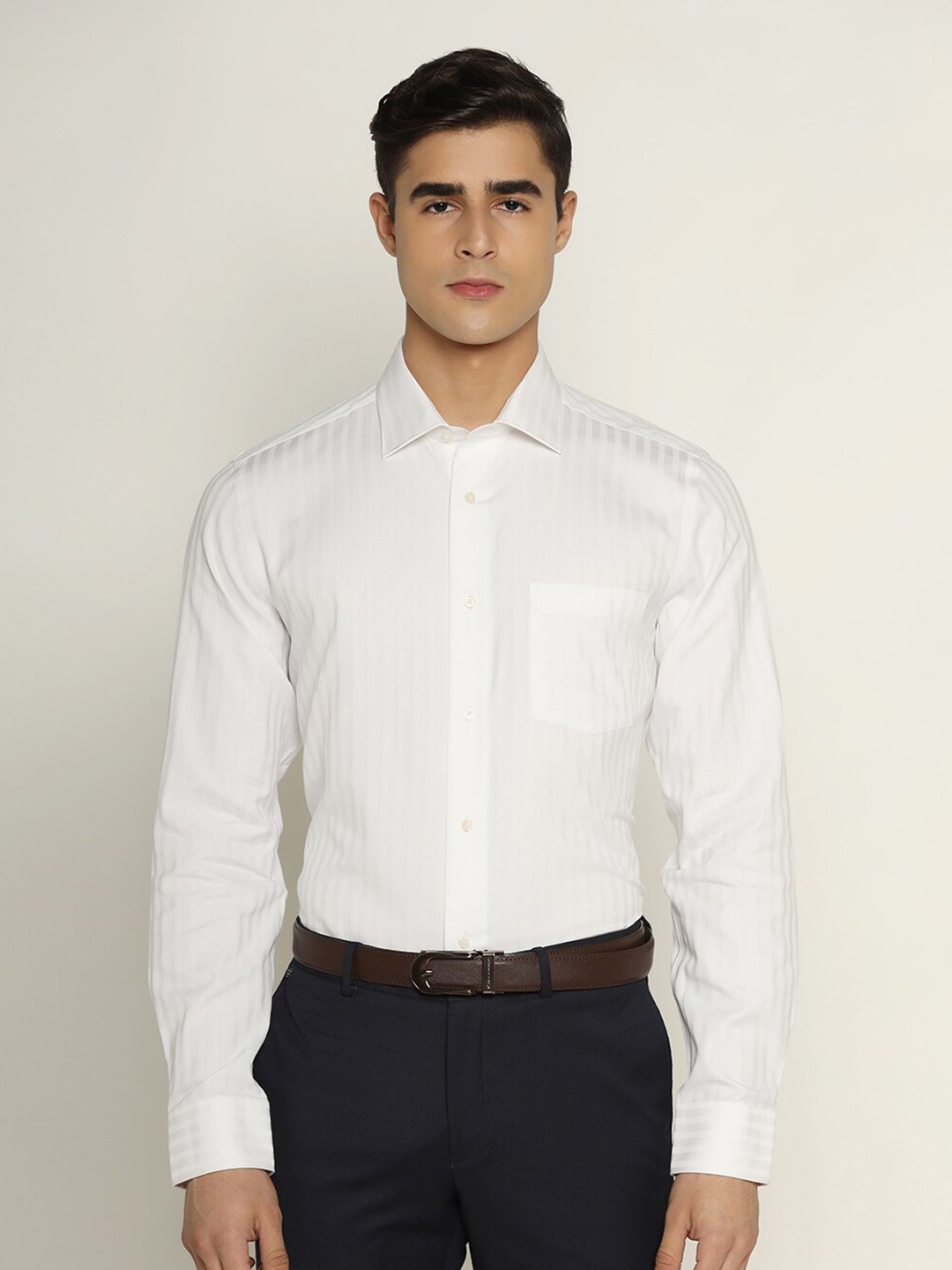 

Blackberrys Men Stripe Formal Slim Fit Wrinkle-Resistant Shirt, White