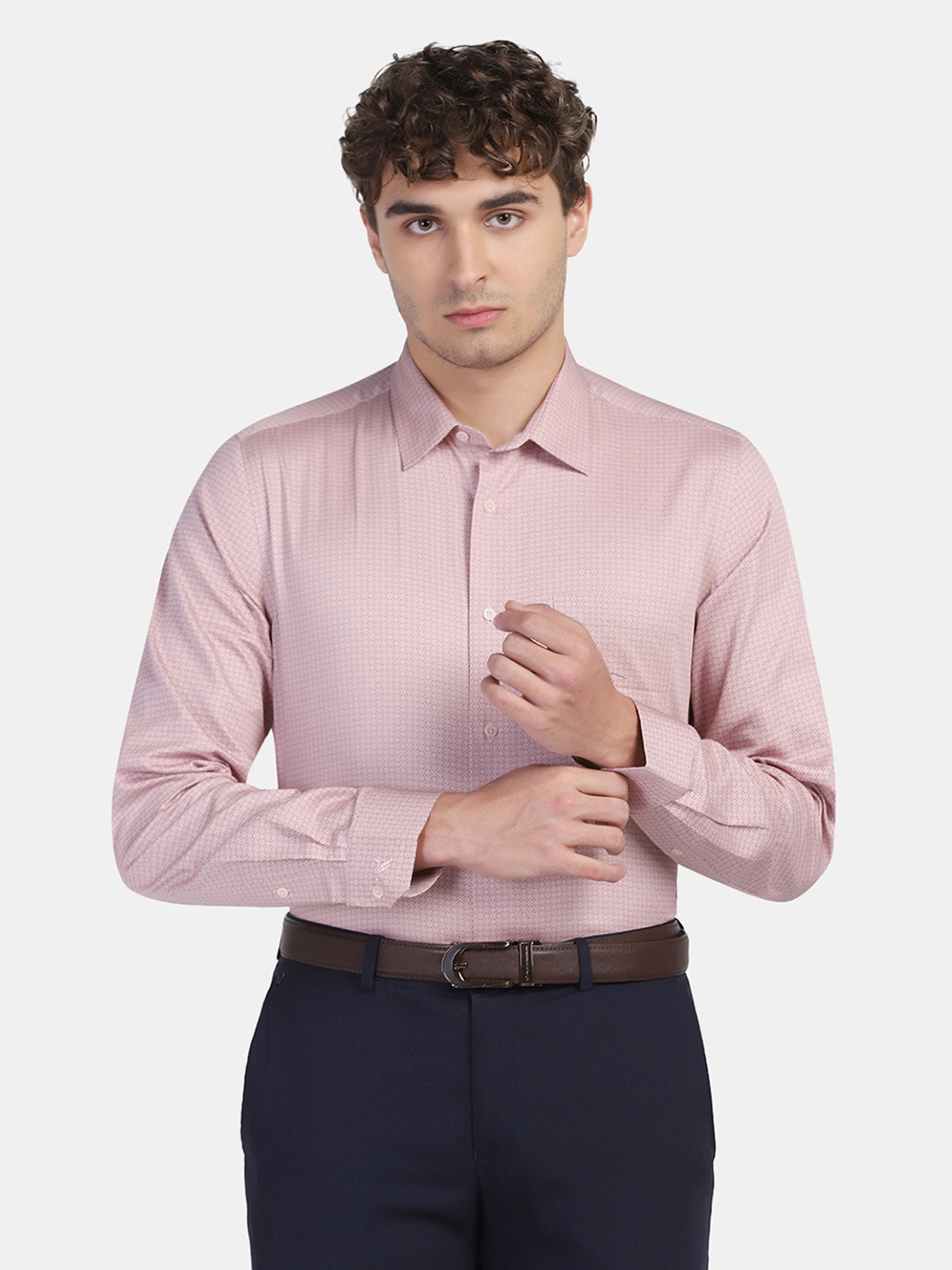 

Blackberrys Men Slim Fit Pure Cotton Formal Shirt, Pink