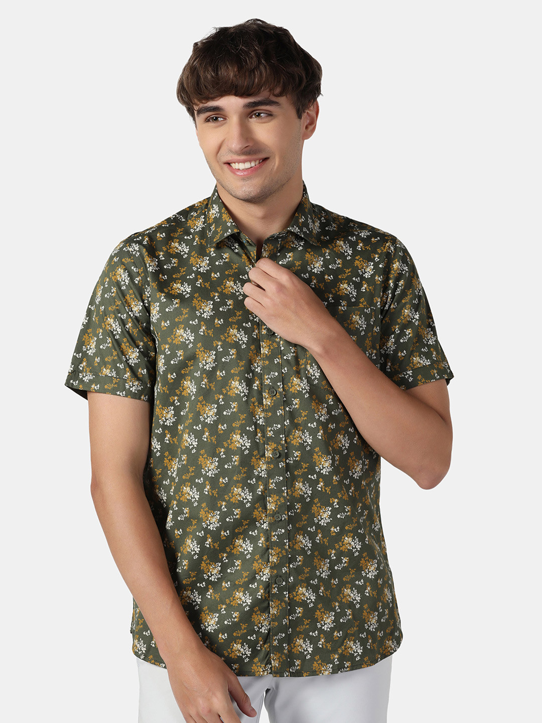 

Blackberrys Men Slim Fit Floral Printed Casual Shirt, Olive