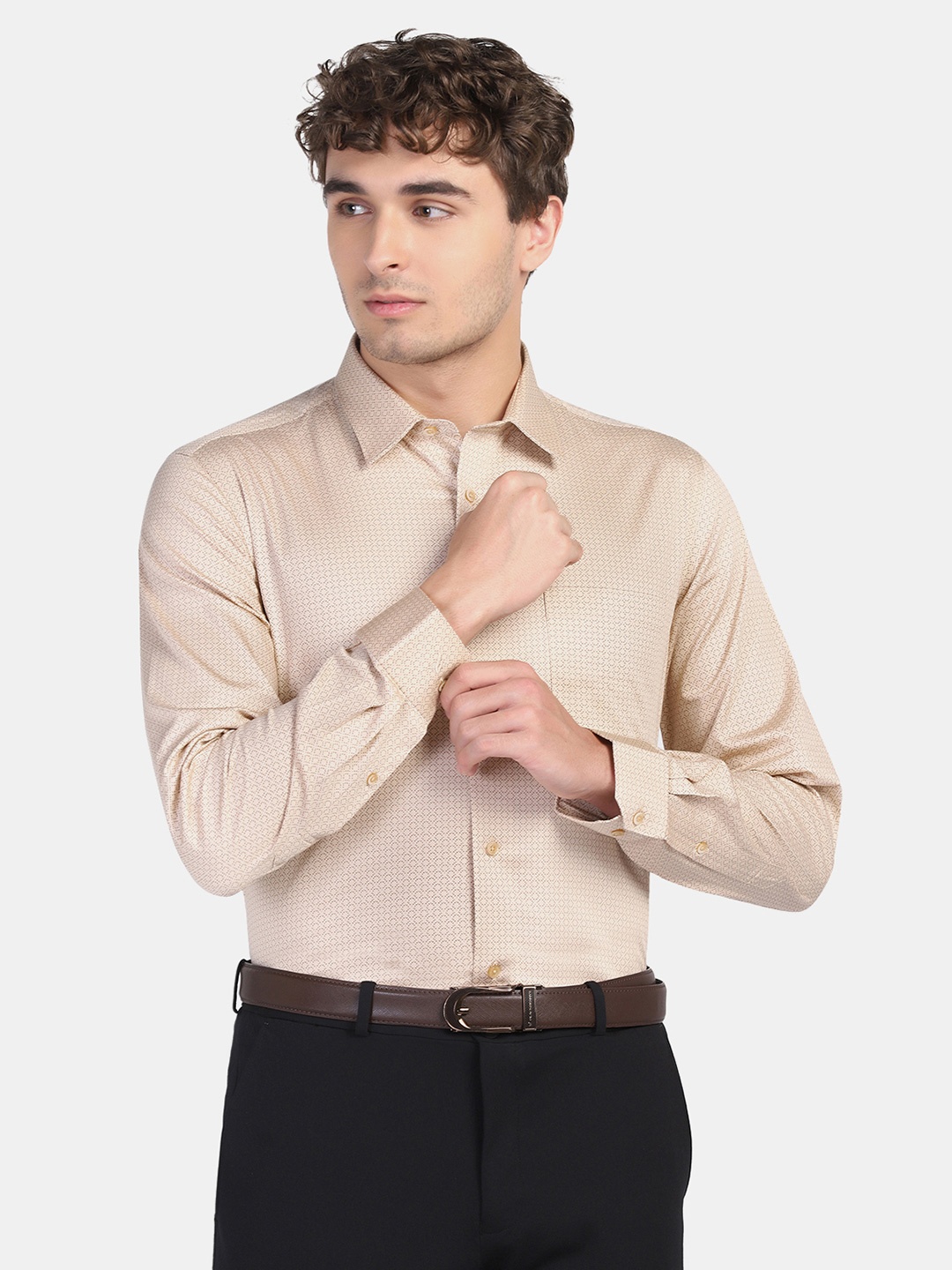 

Blackberrys Men Slim Fit Pure Cotton Formal Shirt, Khaki