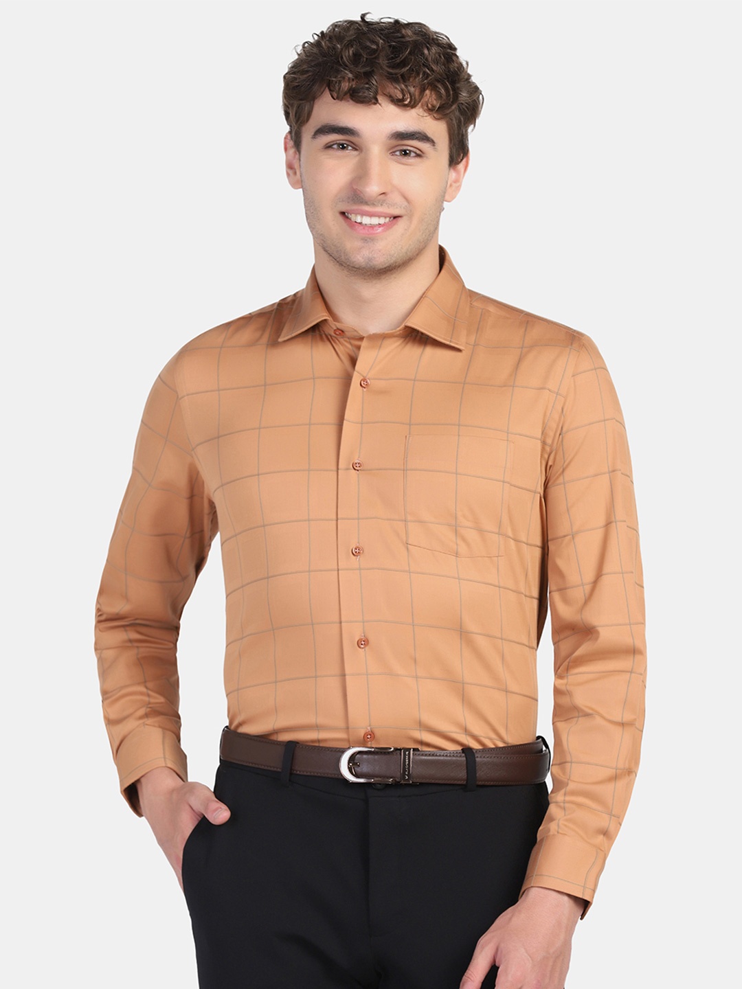 

Blackberrys Men Slim Fit Windowpane Checks Checked Formal Shirt, Peach