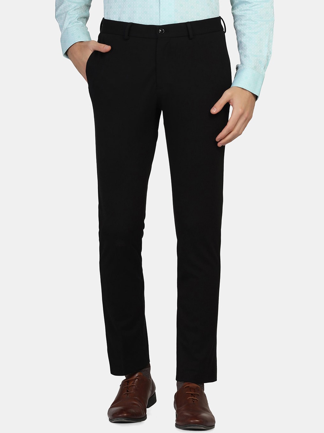 

Blackberrys Men Slim Fit Low-Rise Trousers, Black
