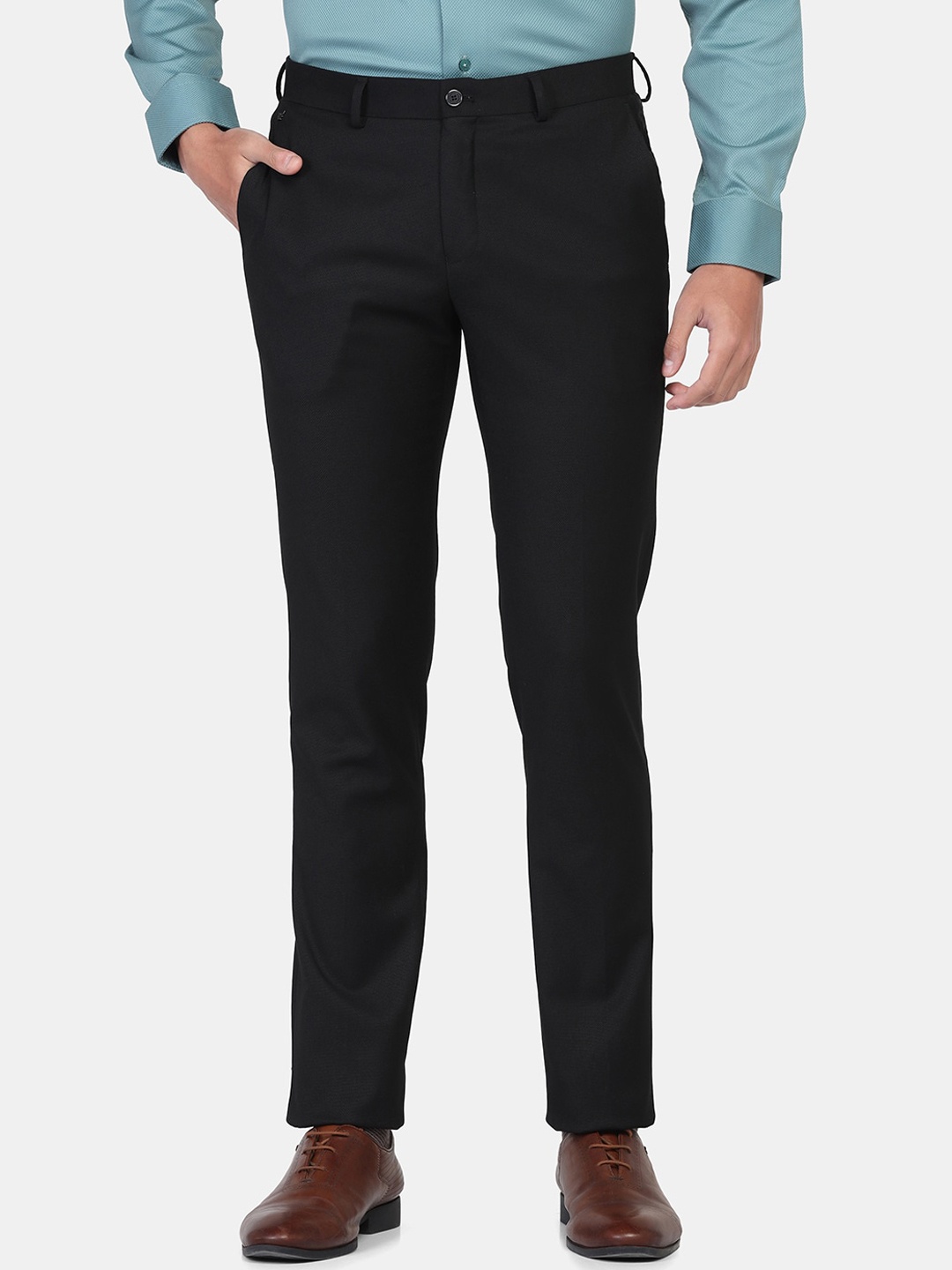 

Blackberrys Men Slim Fit Low-Rise Trousers, Black