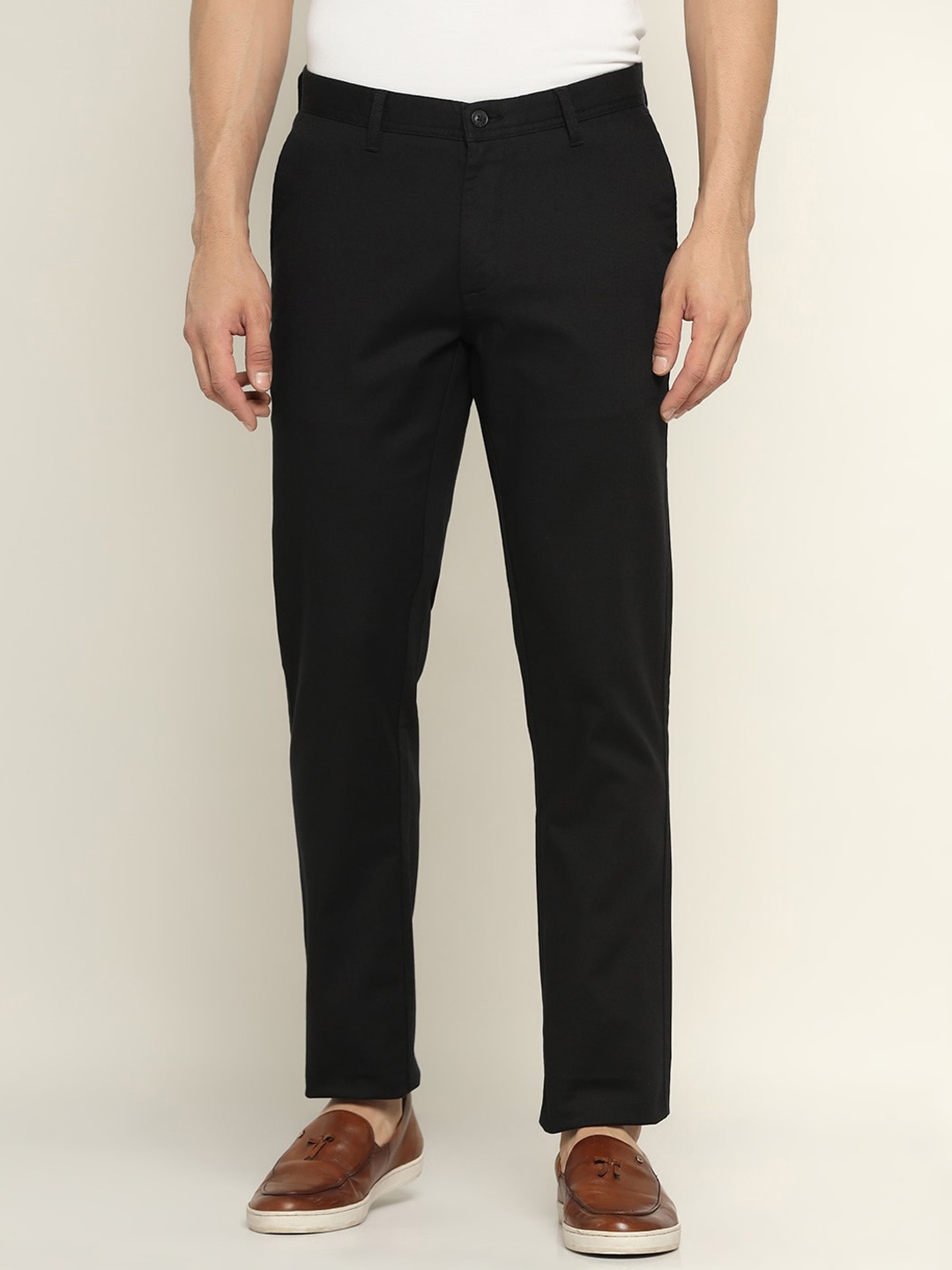 

Blackberrys Men Low-Rise Chinos Trousers, Black