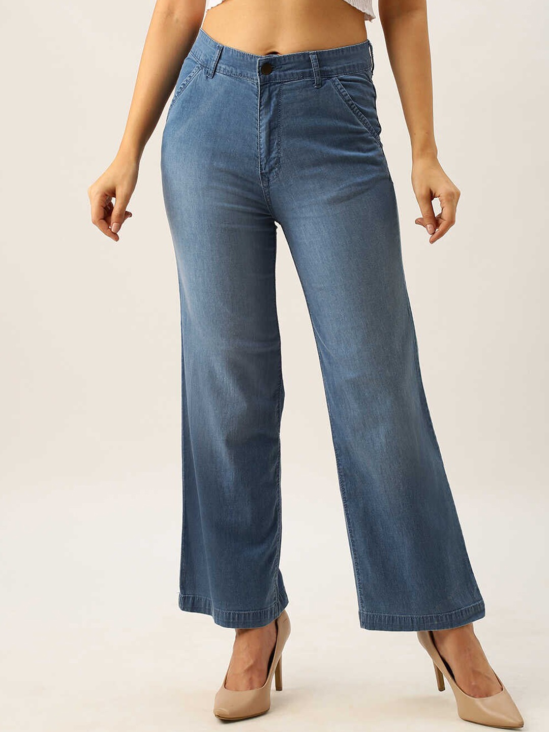 

ZOLA Women Comfort Flared High-Rise Light Fade Jeans, Blue