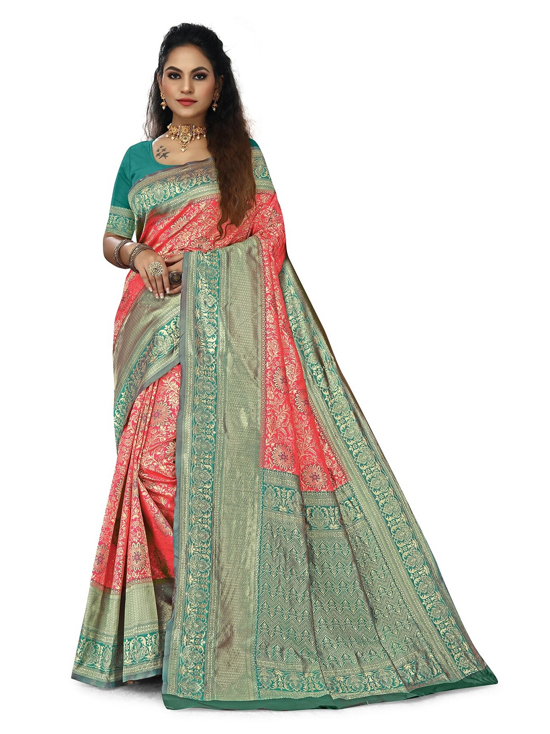 

Rivana Ethnic Motifs Zari Silk Blend Banarasi Saree, Peach