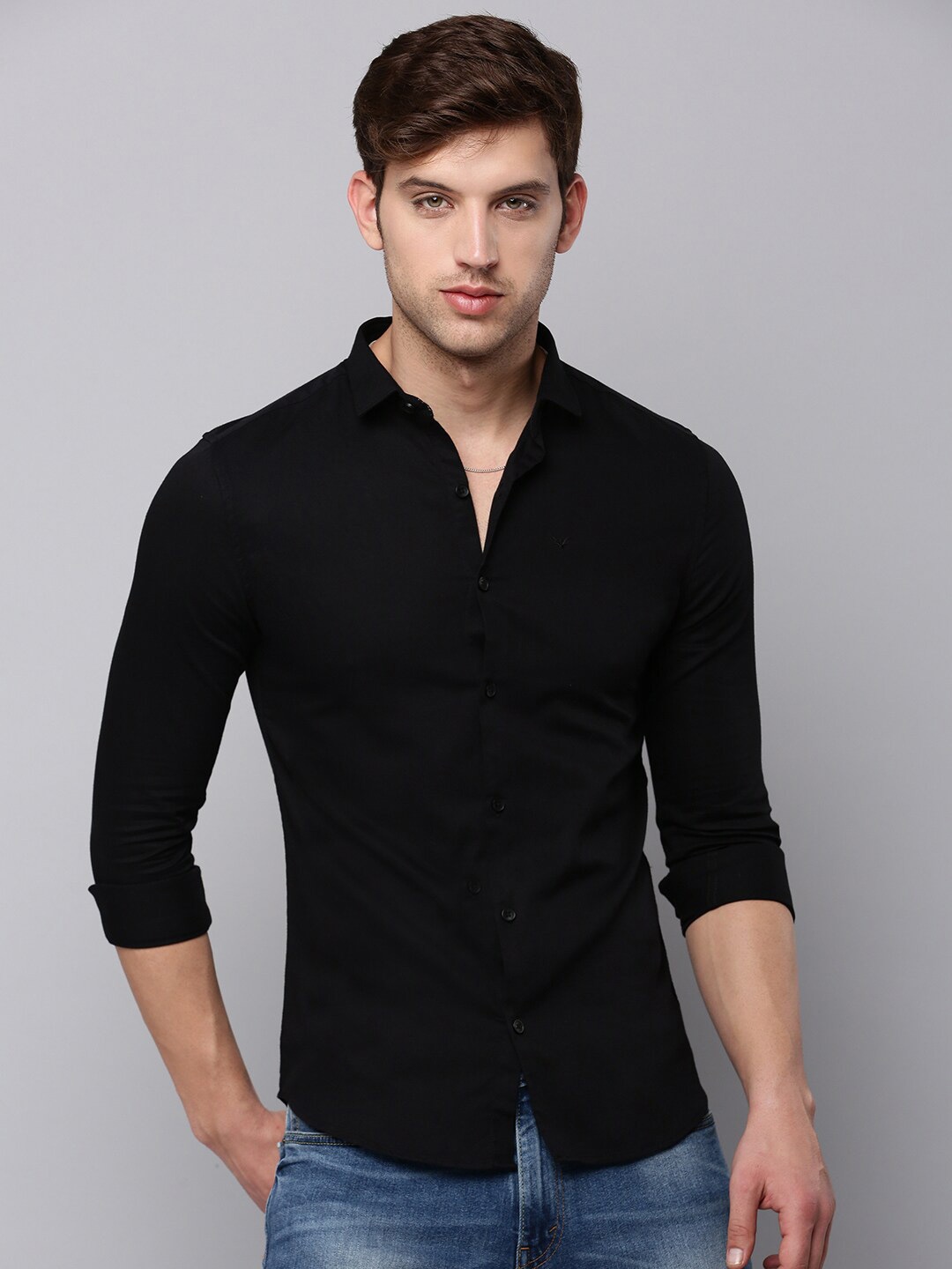 

SHOWOFF Men Classic Casual Shirt, Black