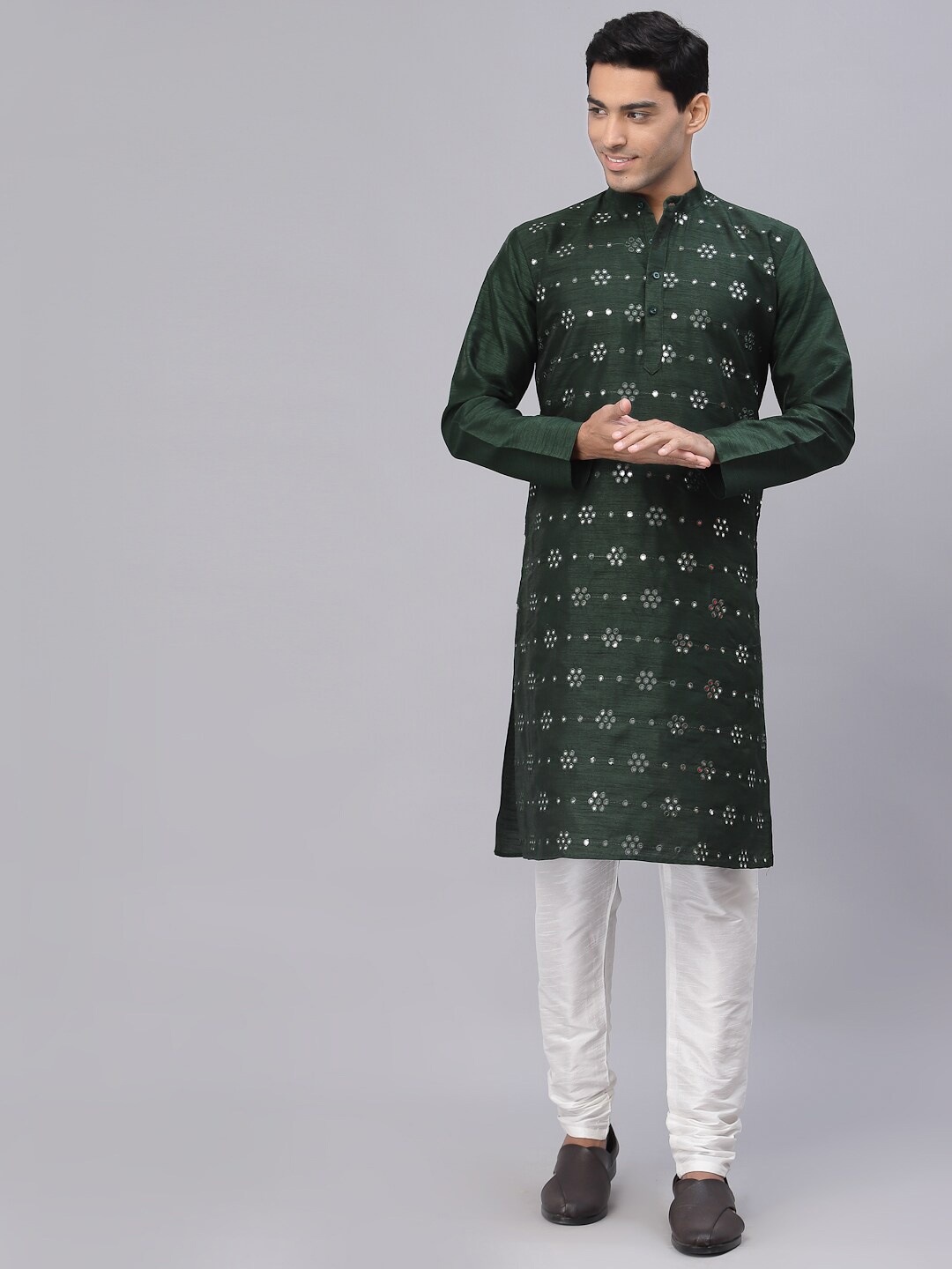 

NEUDIS Men Ethnic Motifs Mirror Work Silk Kurta, Green