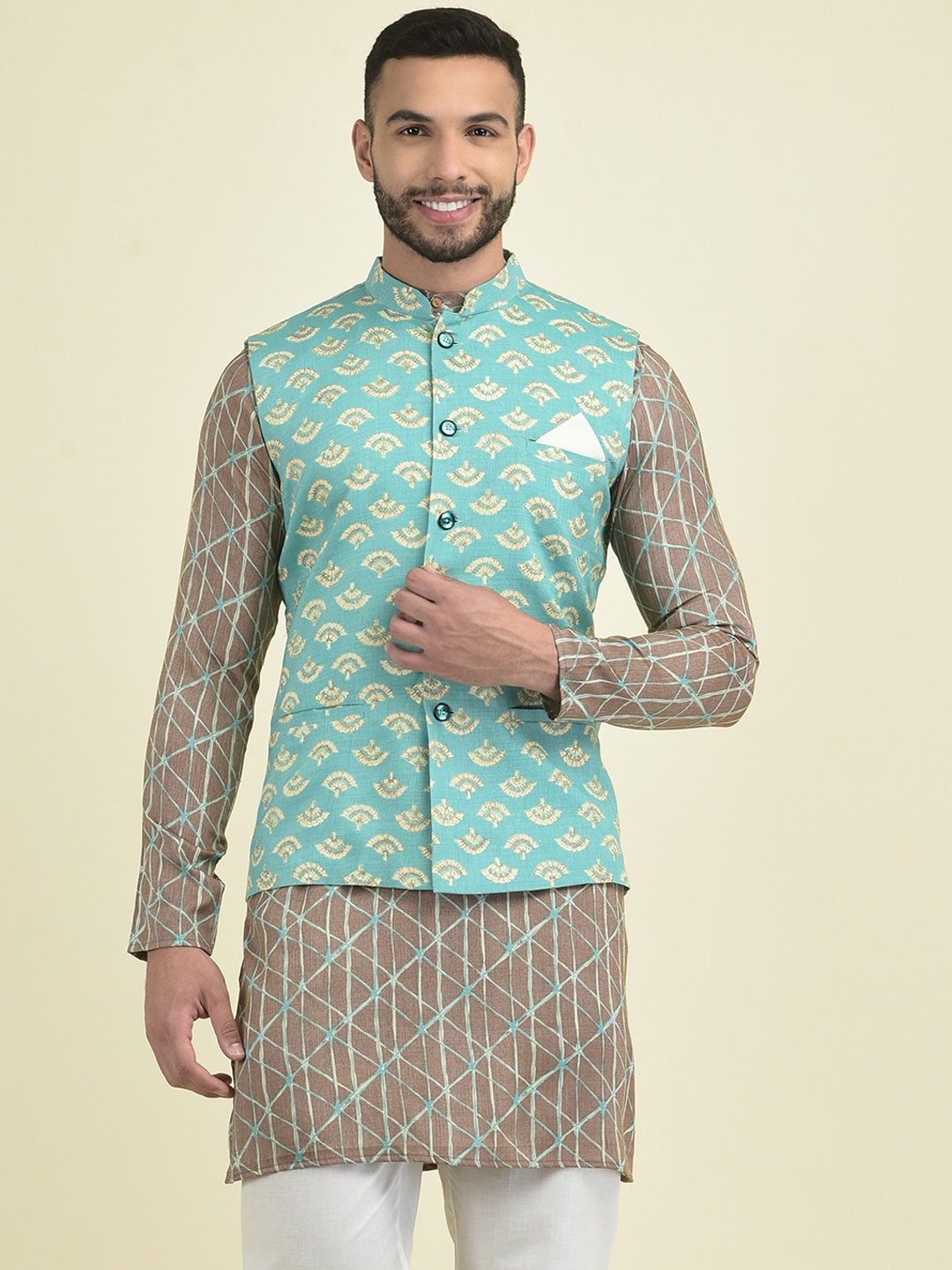 

DEYANN Men Printed Kurta with Pyjamas, Green
