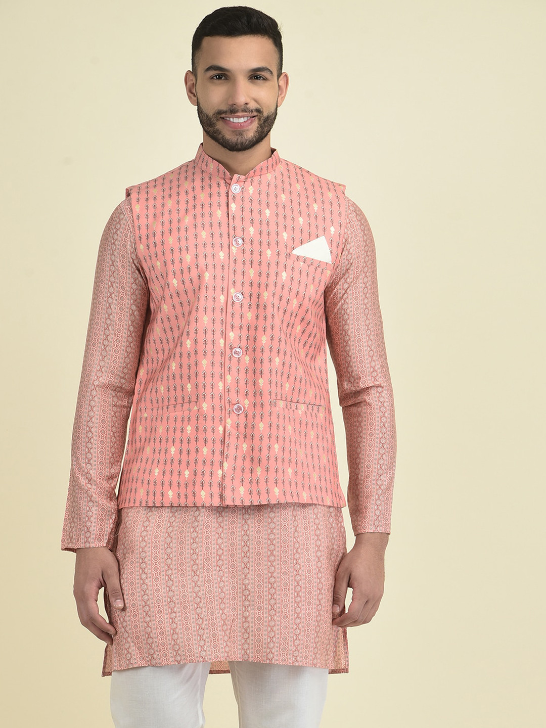 

DEYANN Men Ethnic Motifs Printed Kurta with Pyjamas, Peach