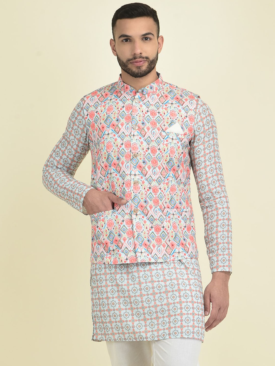 

DEYANN Men Ethnic Motifs Printed Mandarin Collar Kurta with Pyjamas & Nehru Jacket, Blue