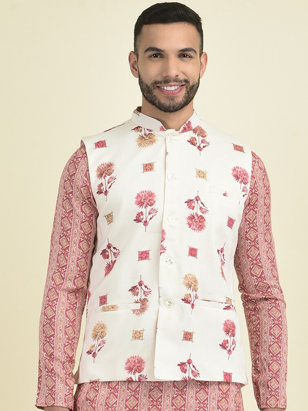 

DEYANN Men Pink Ethnic Motifs Printed Pure Cotton Kurta with Pyjamas