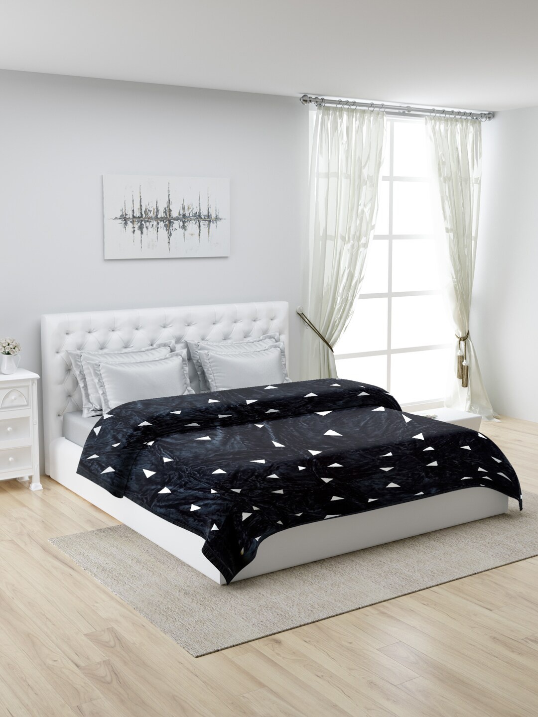 

Monte Carlo Mink Black & White Geometric Heavy Winter Double Bed Blanket