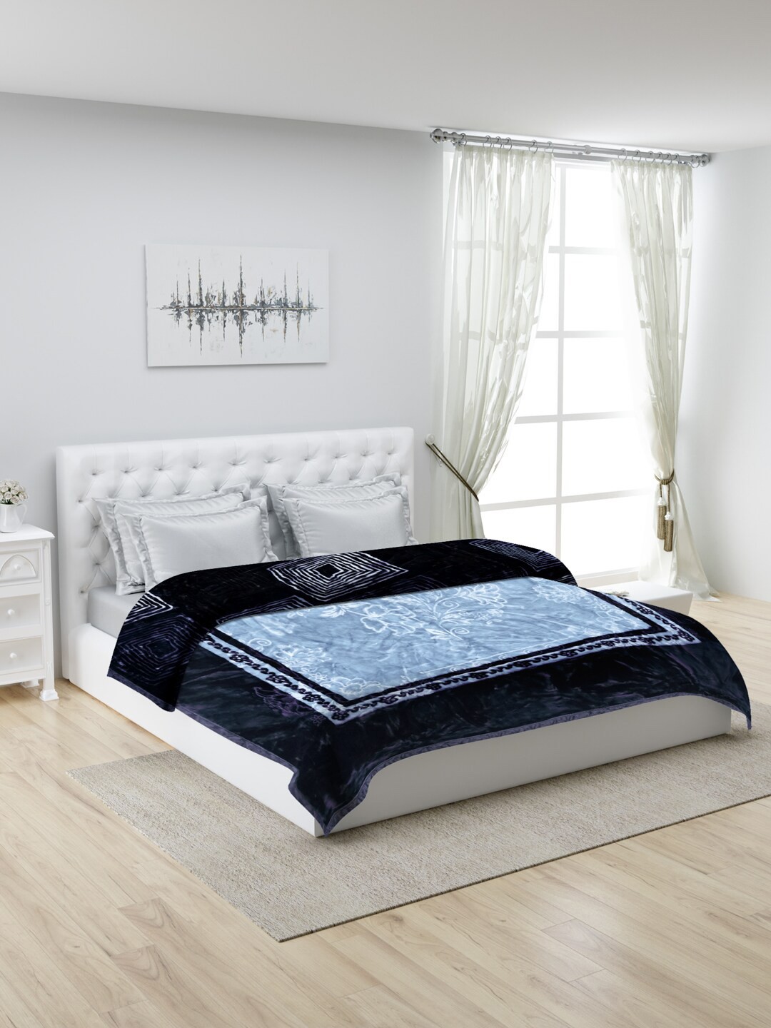 

Monte Carlo Mink Navy Blue & Blue Floral Heavy Winter Double Bed Blanket