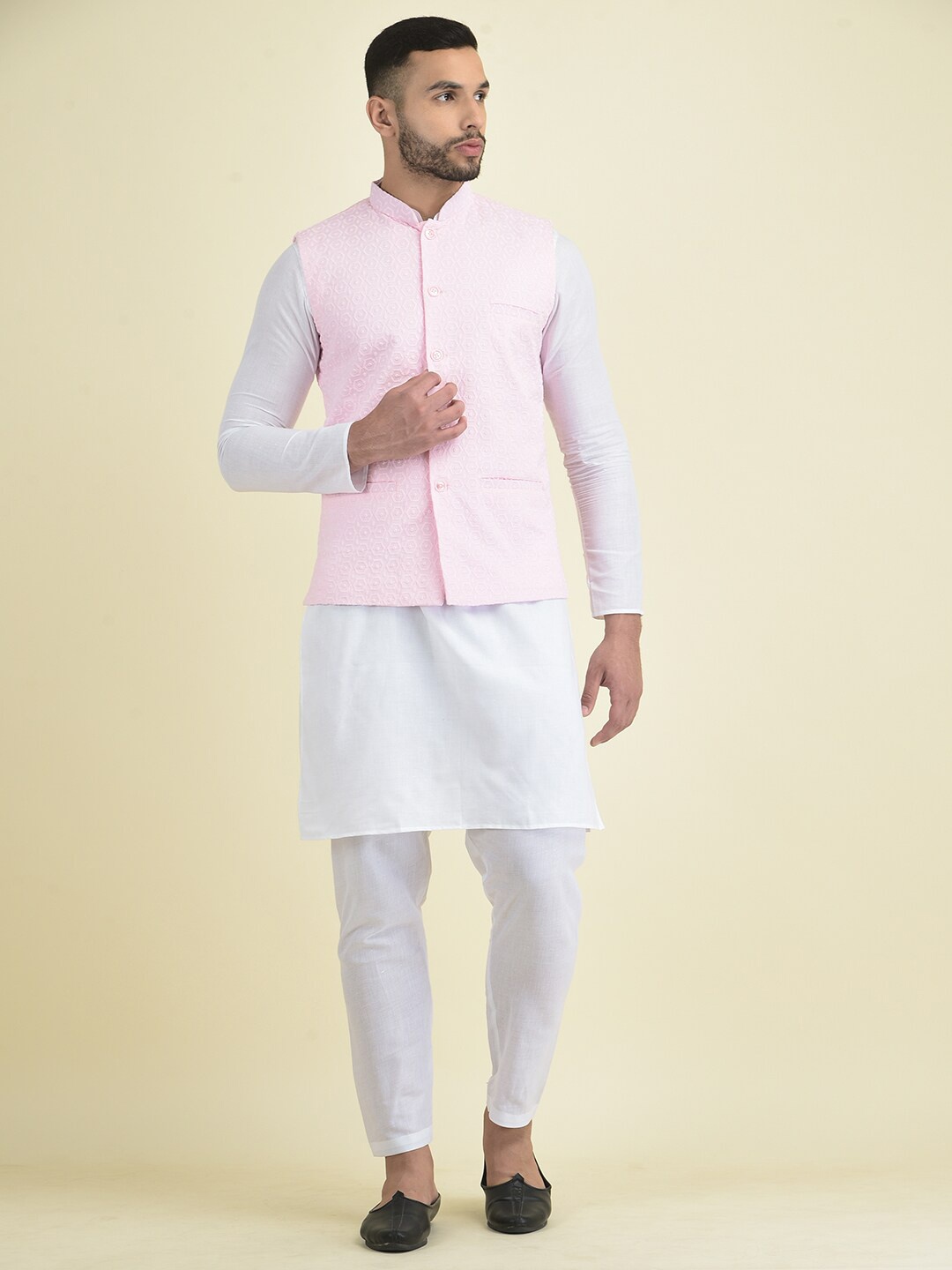 

DEYANN Men Kurta with Pyjamas & Nehru Jacket, Pink