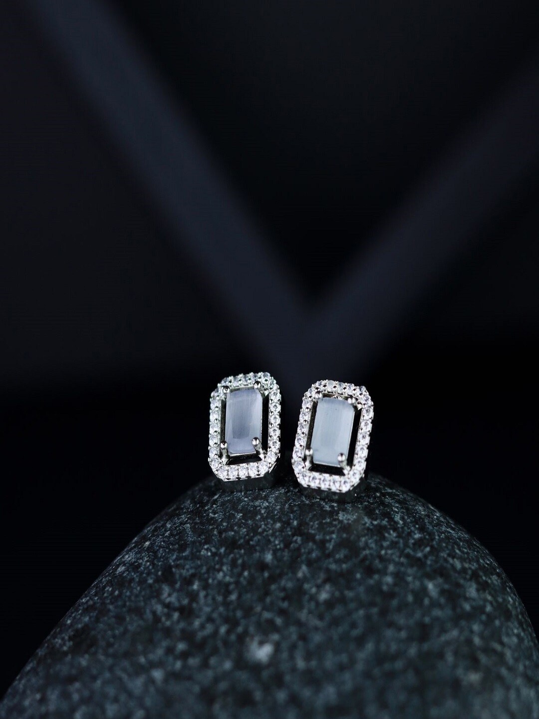 

I Jewels Silver Plated Studs Earrings, Grey